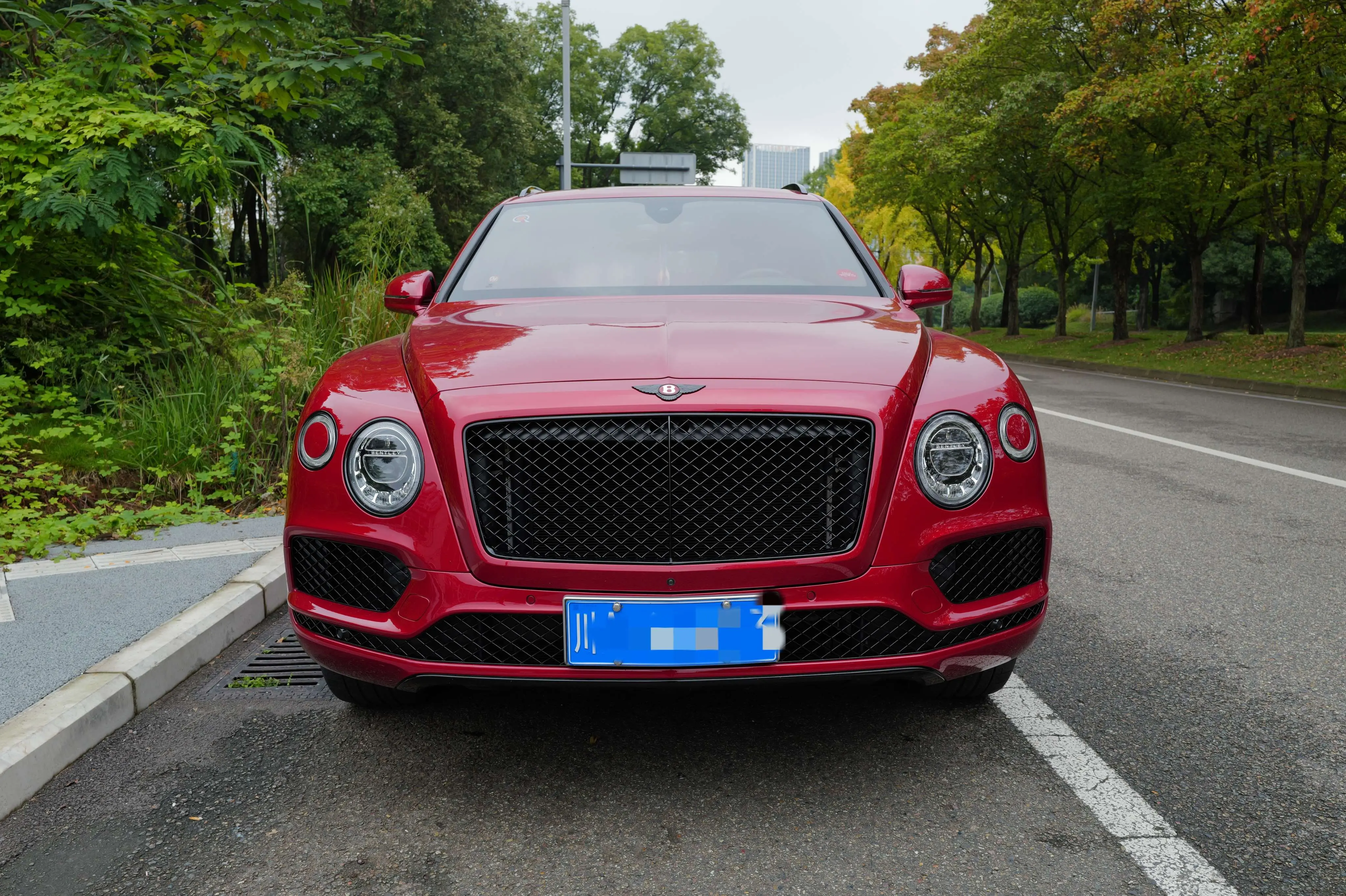 Bentley Bentayga  из Китая