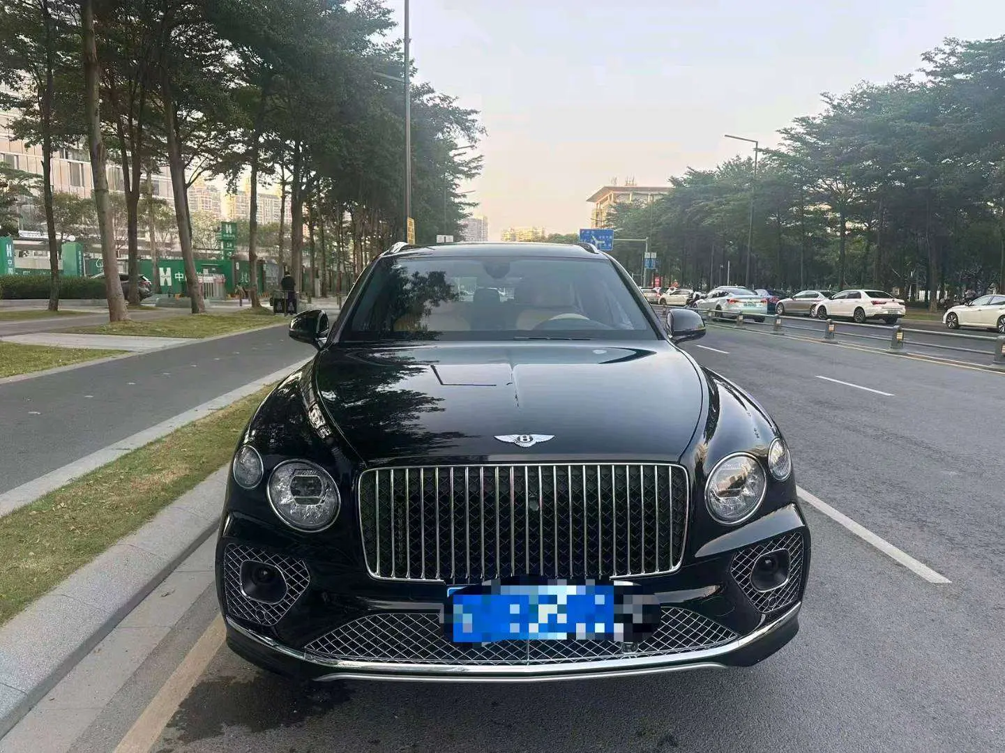 Bentley Bentayga  из Китая