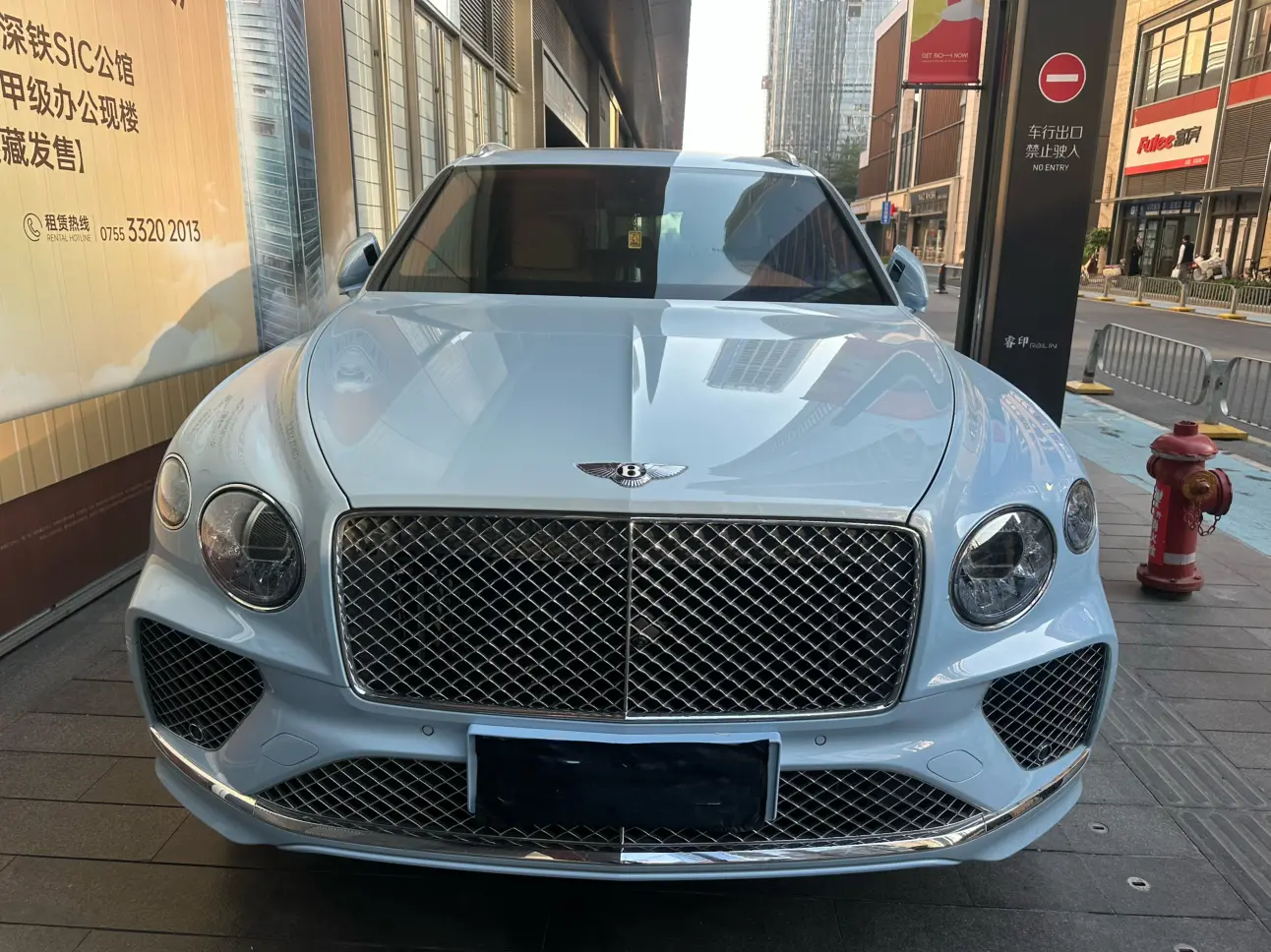 Bentley Bentayga  из Китая