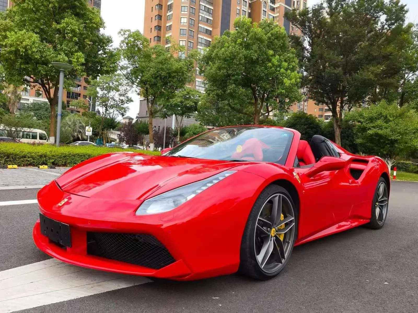 Ferrari 488  из Китая