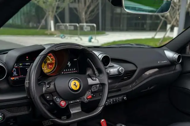 Ferrari F8  из Китая