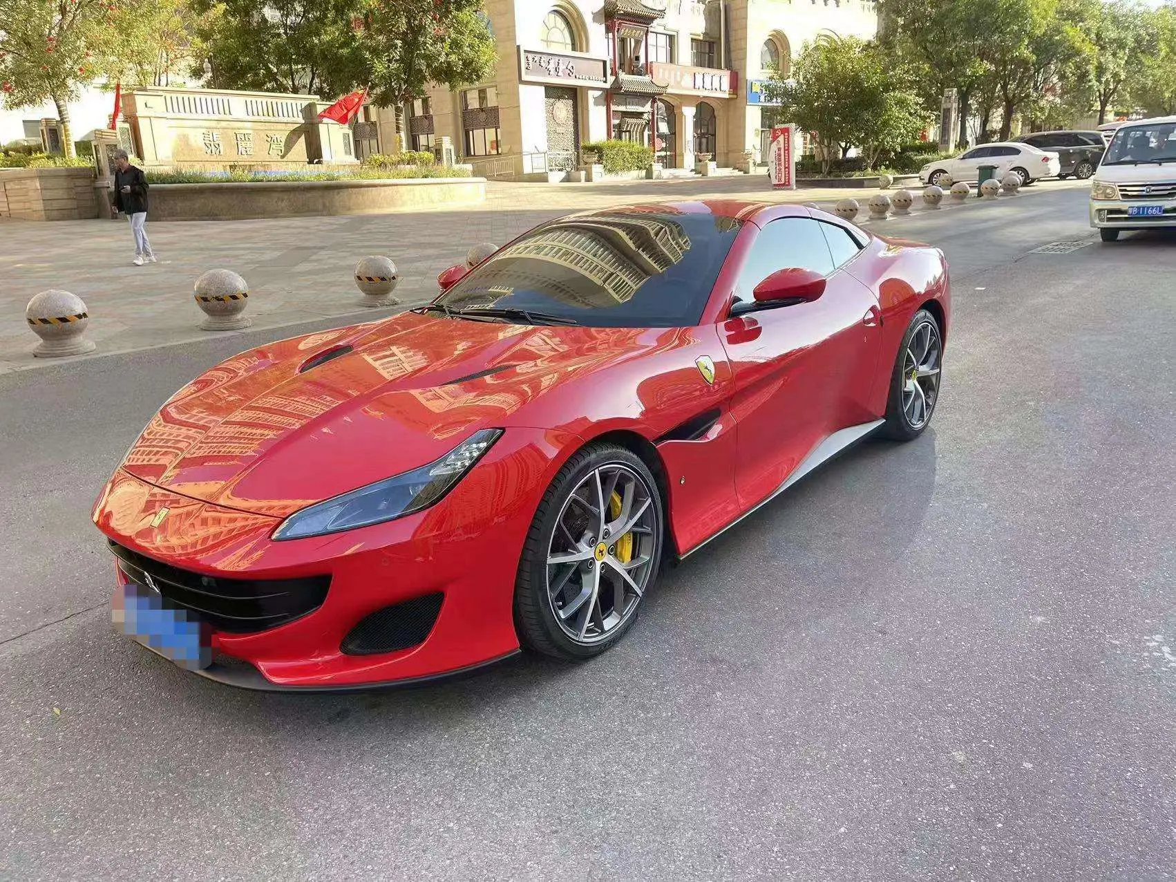 Ferrari Portofino  из Китая