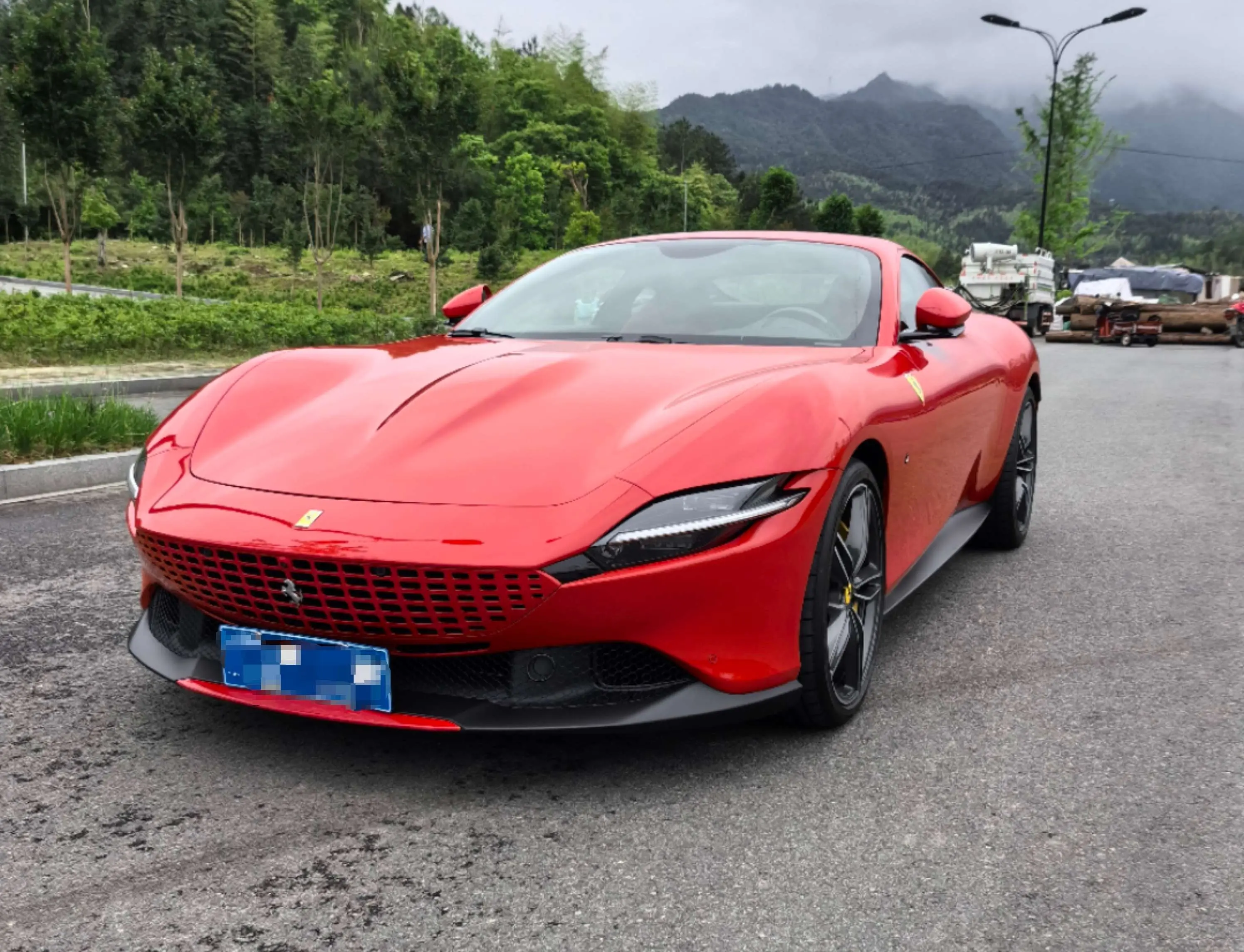 Ferrari Roma  из Китая