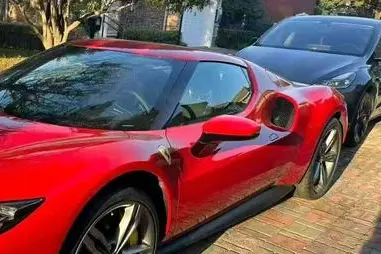 Ferrari 296  из Китая