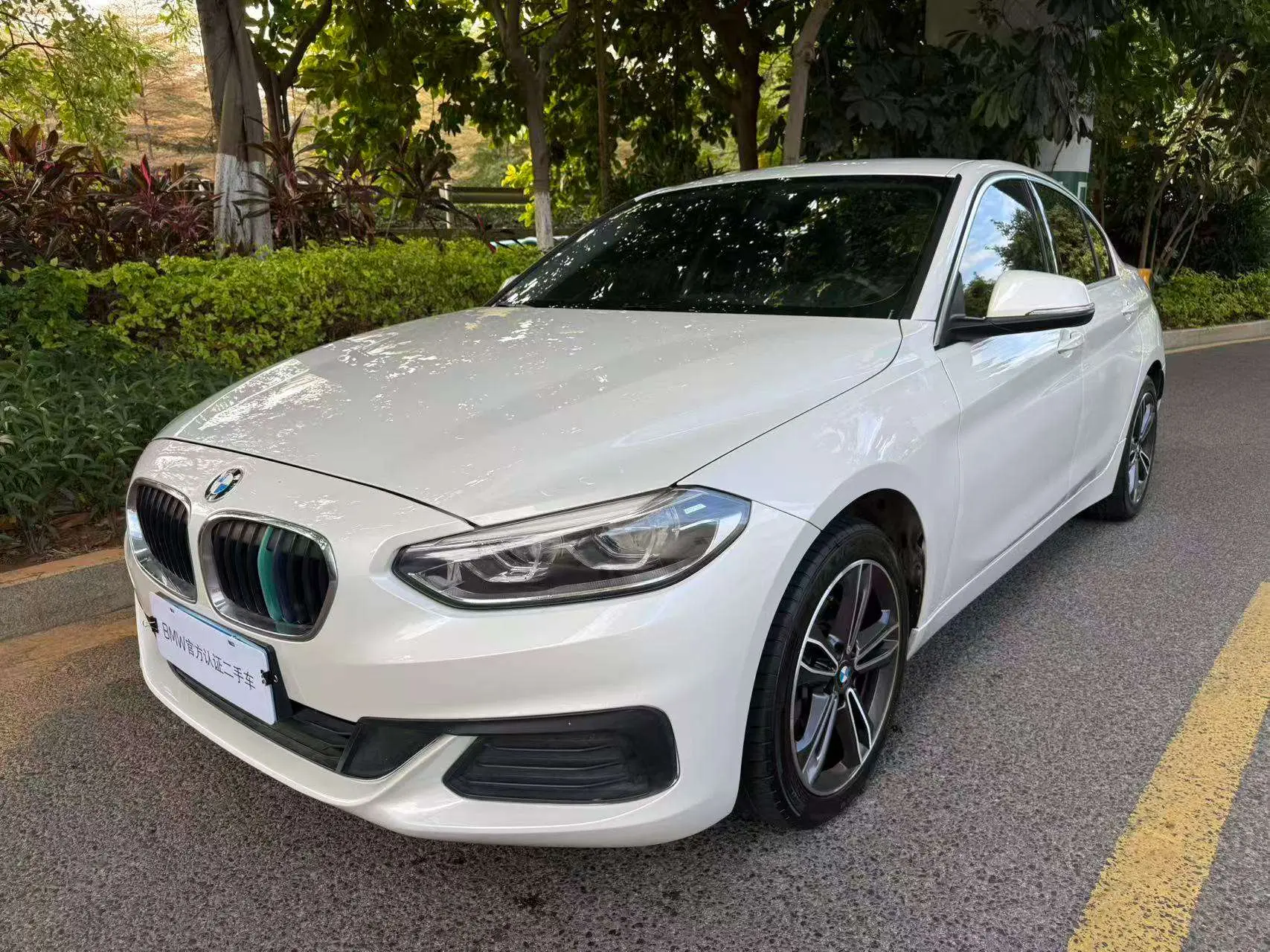 BMW 1 Series  из Китая