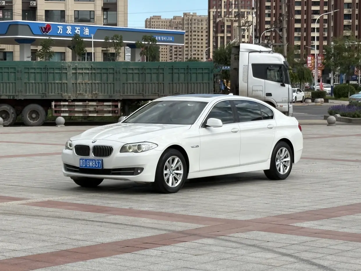 BMW 5 Series  из Китая