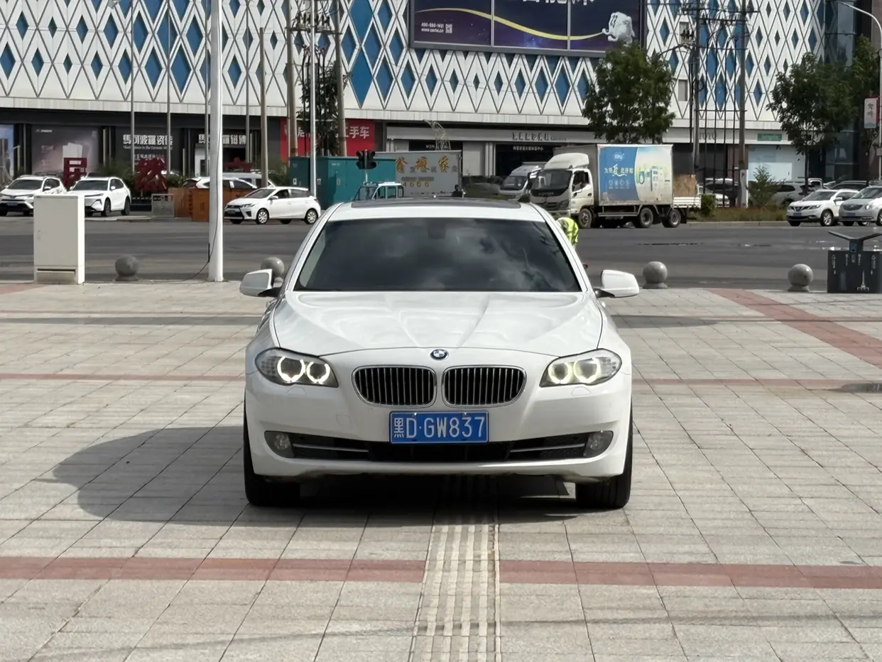 BMW 5 Series  из Китая