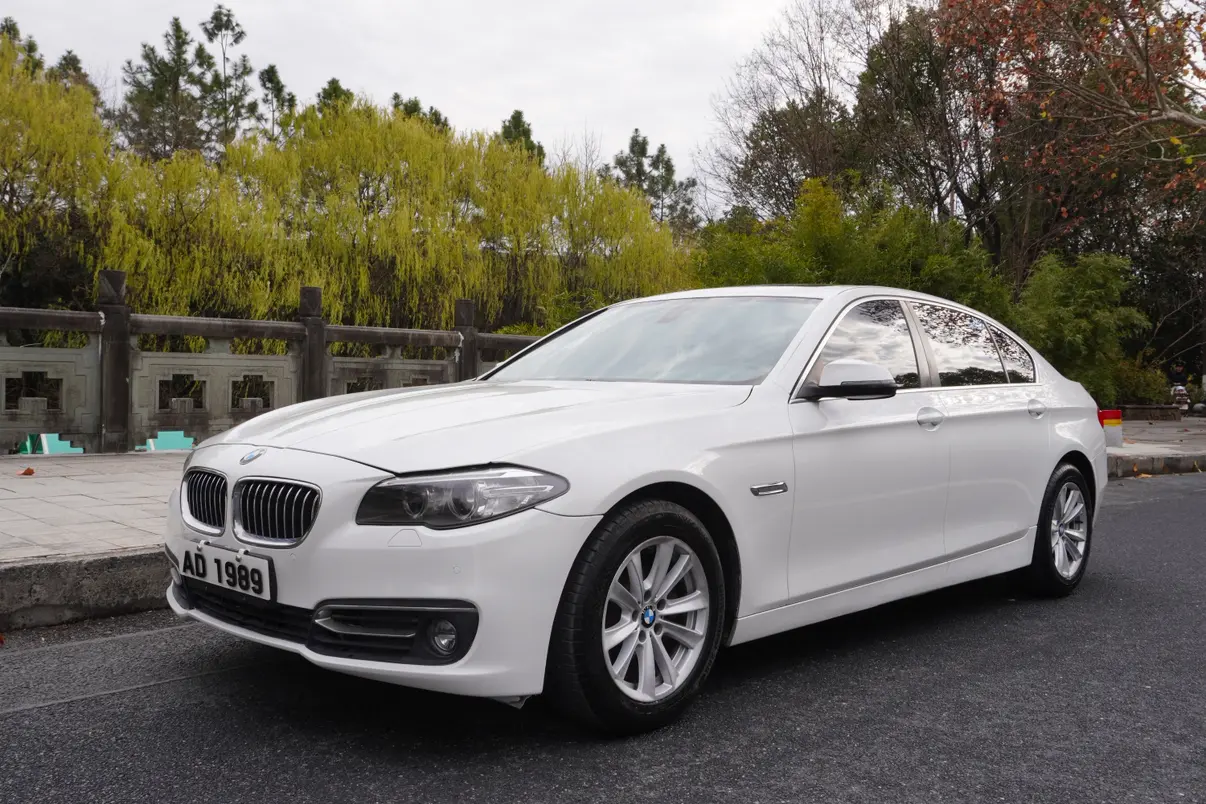 BMW 5 Series  из Китая