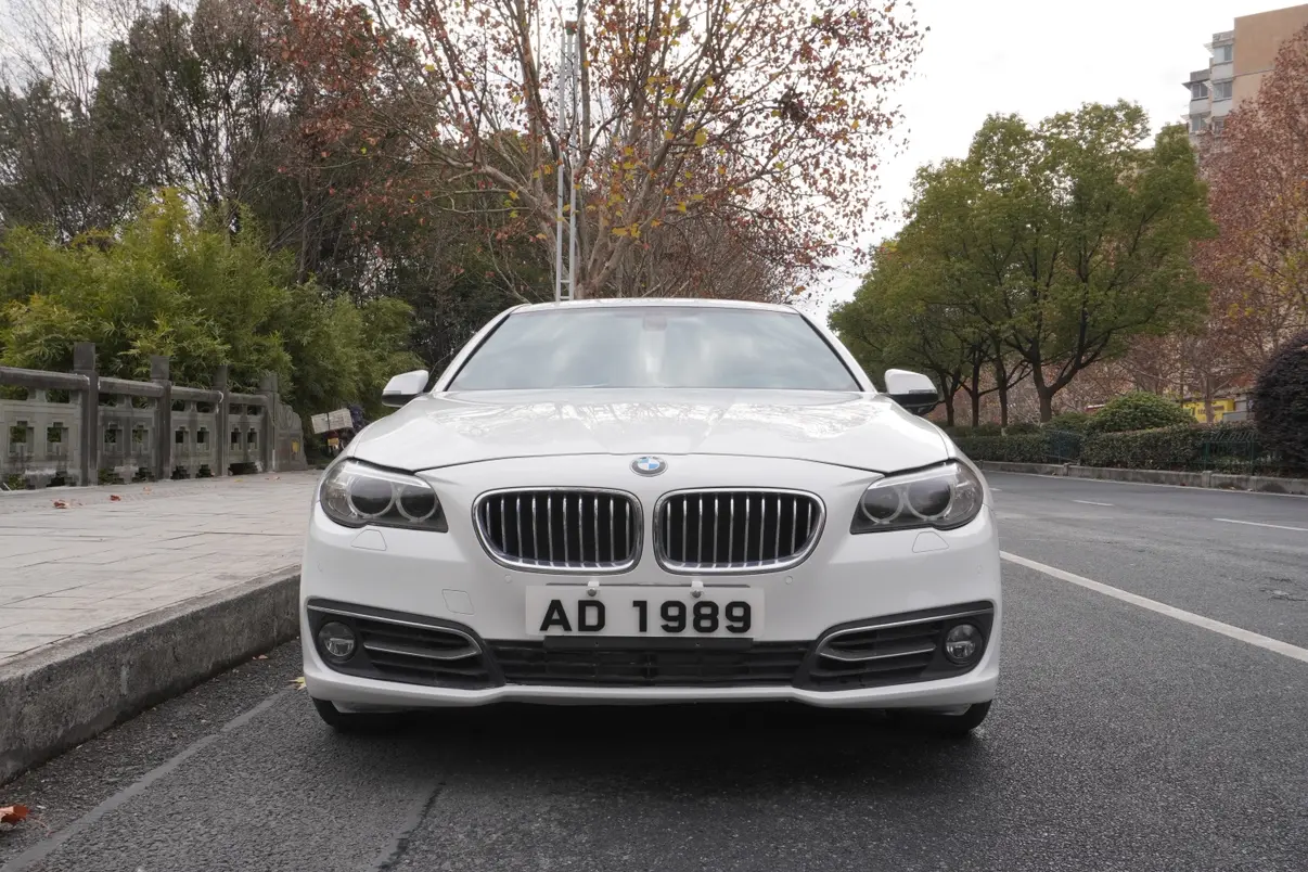 BMW 5 Series  из Китая