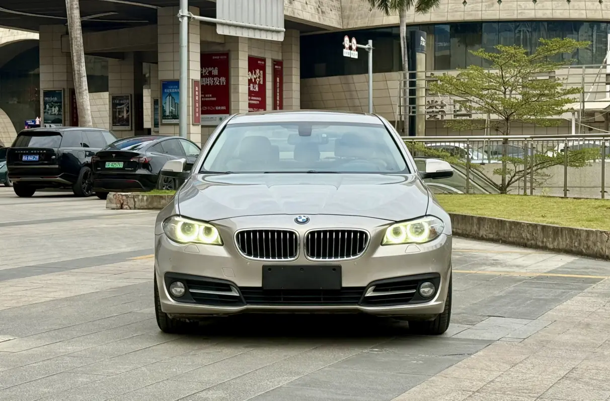 BMW 5 Series  из Китая
