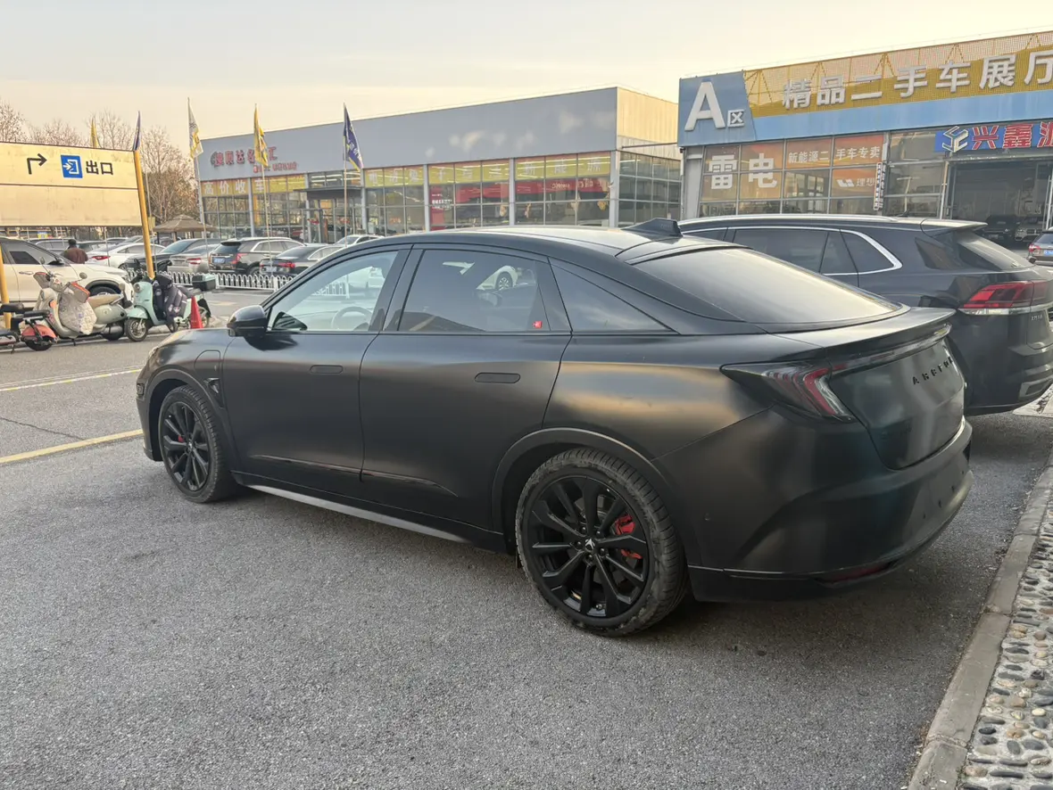 ARCFOX Extreme Fox Polar Fox Alpha S  из Китая