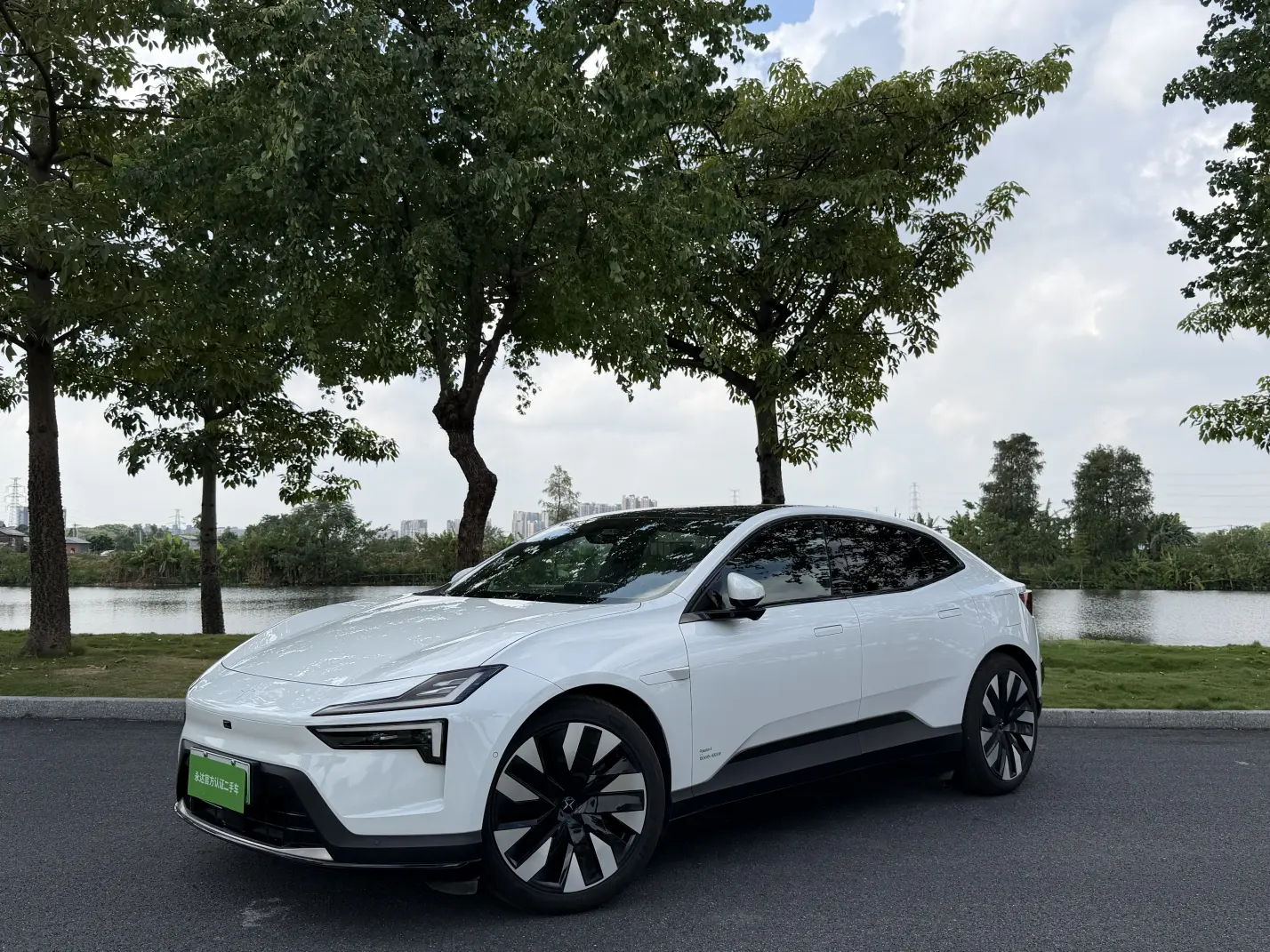 Polestar 4  из Китая