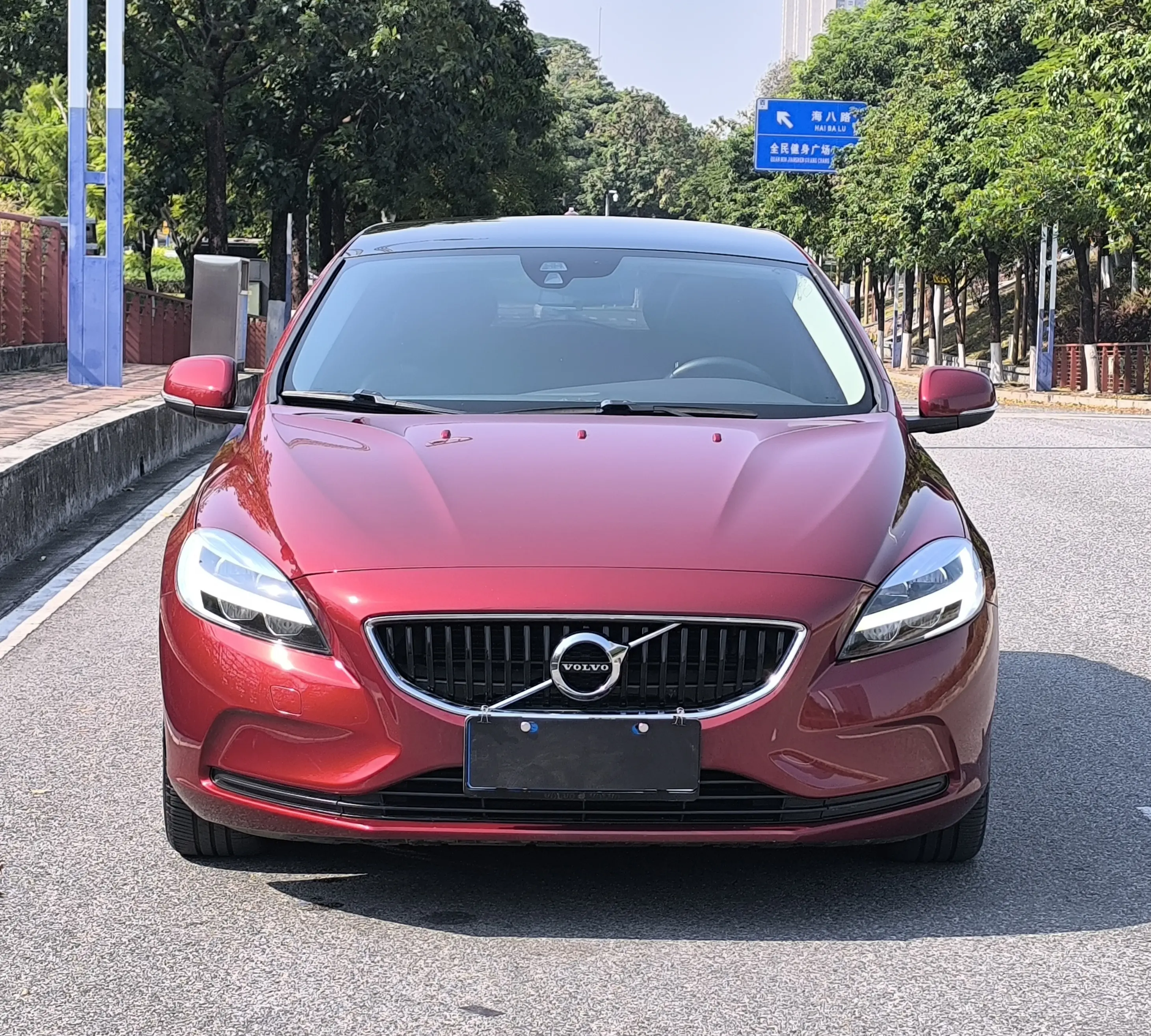 Volvo V40  из Китая