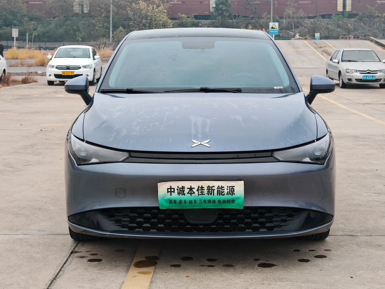 Xpeng P5  из Китая