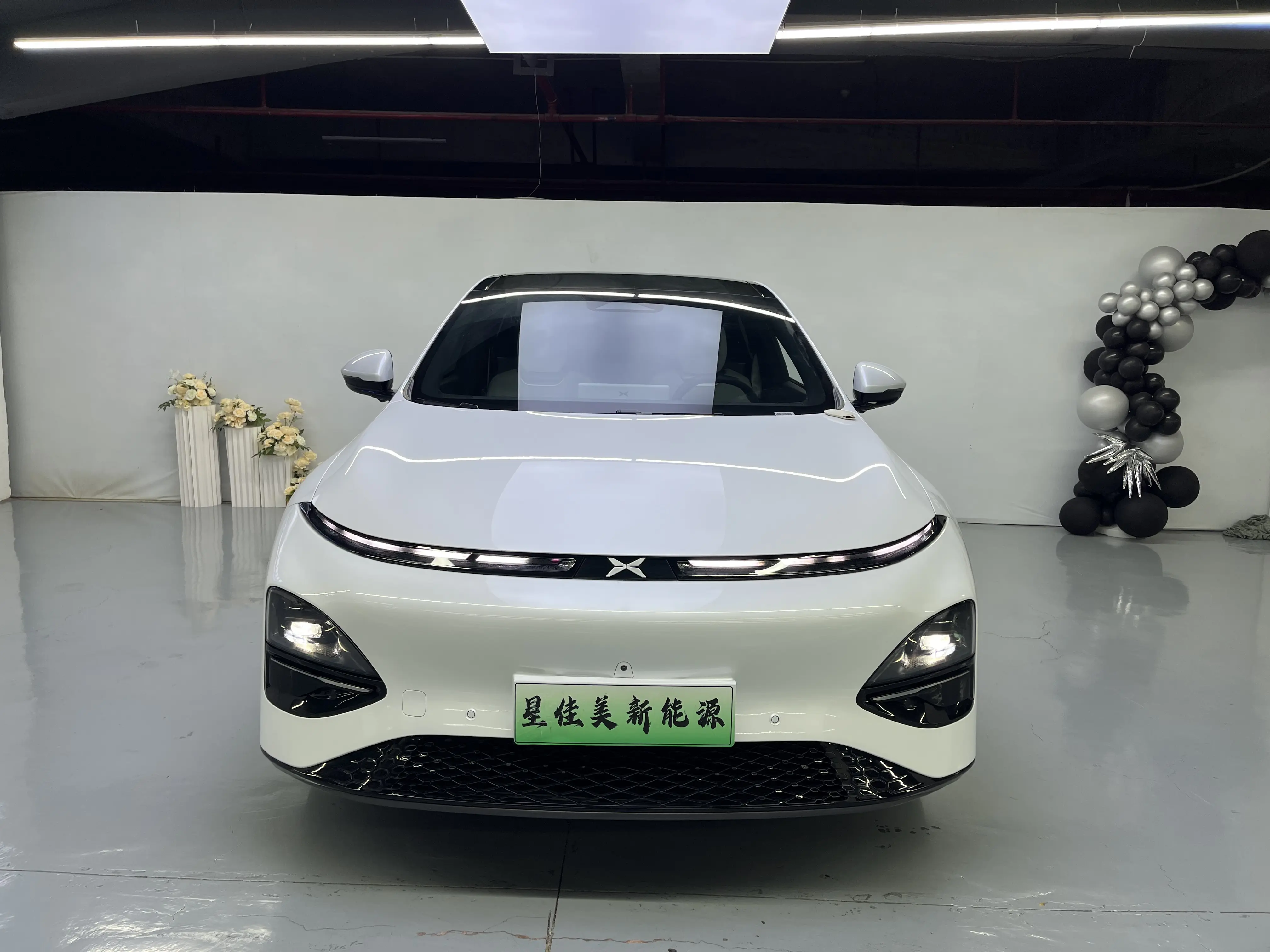 Xpeng G6  из Китая