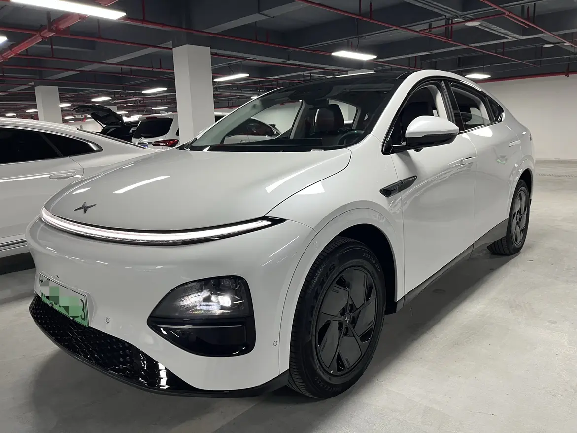 Xpeng G6  из Китая