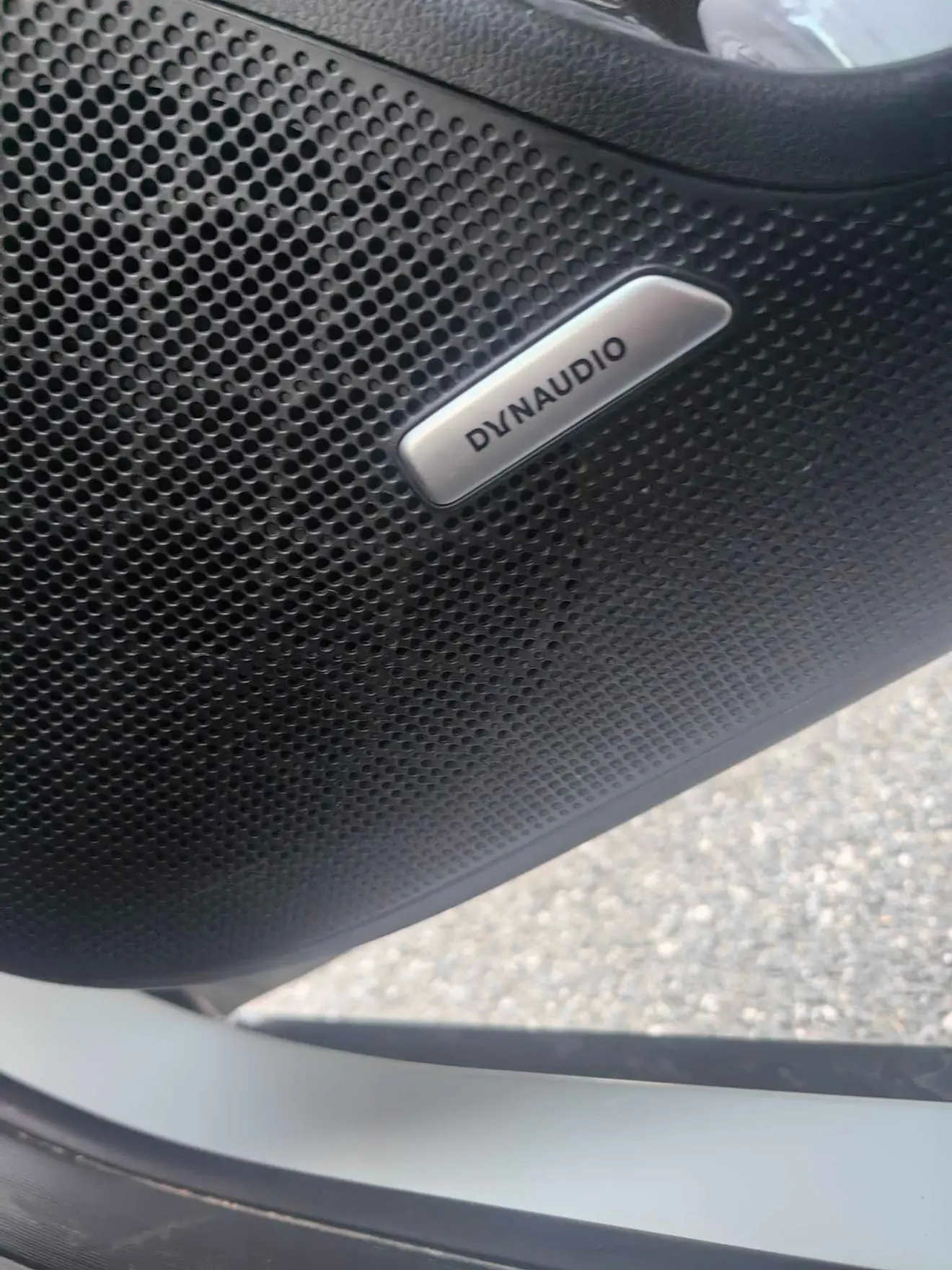 Xpeng P7  из Китая