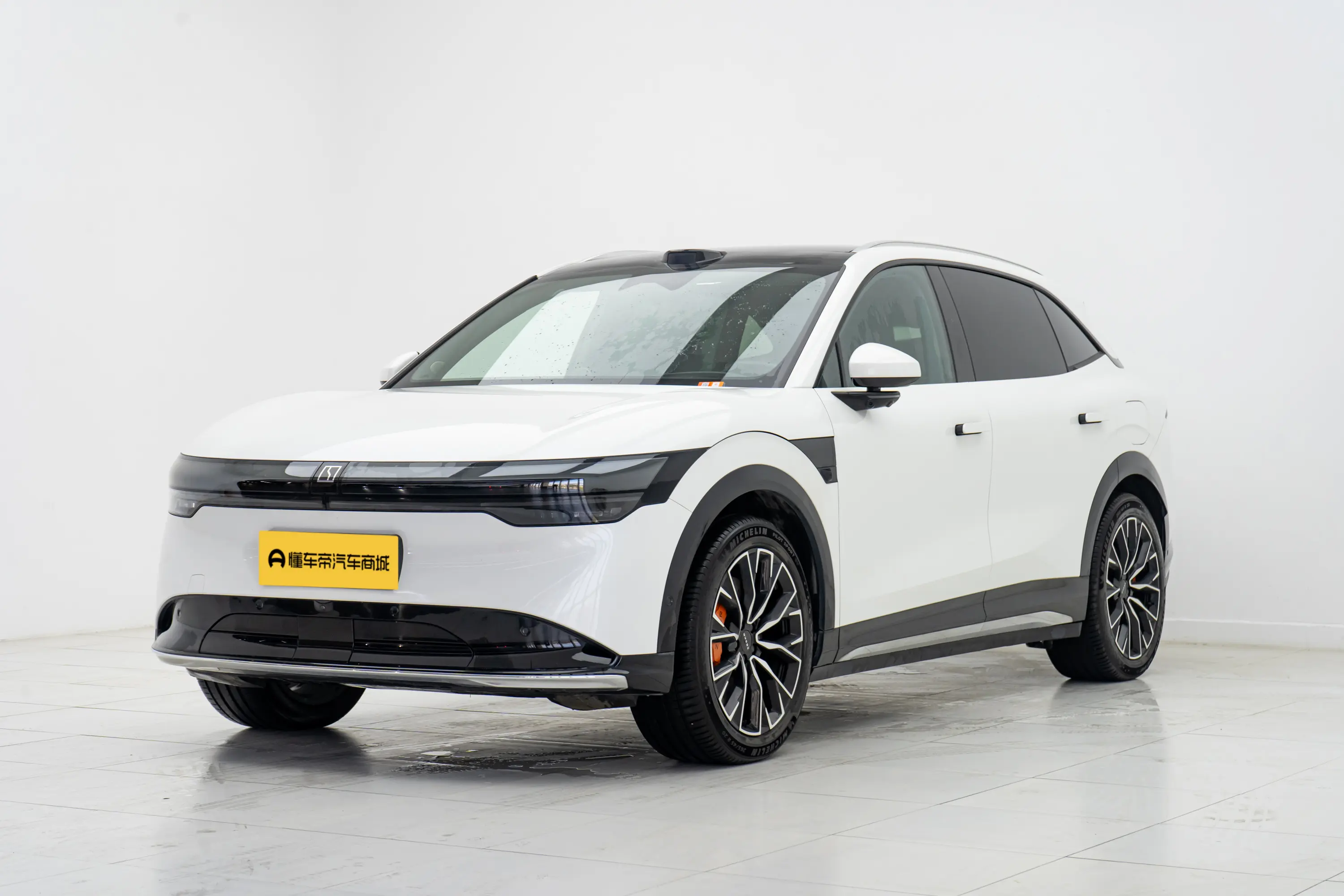 ZEEKR 7X  из Китая