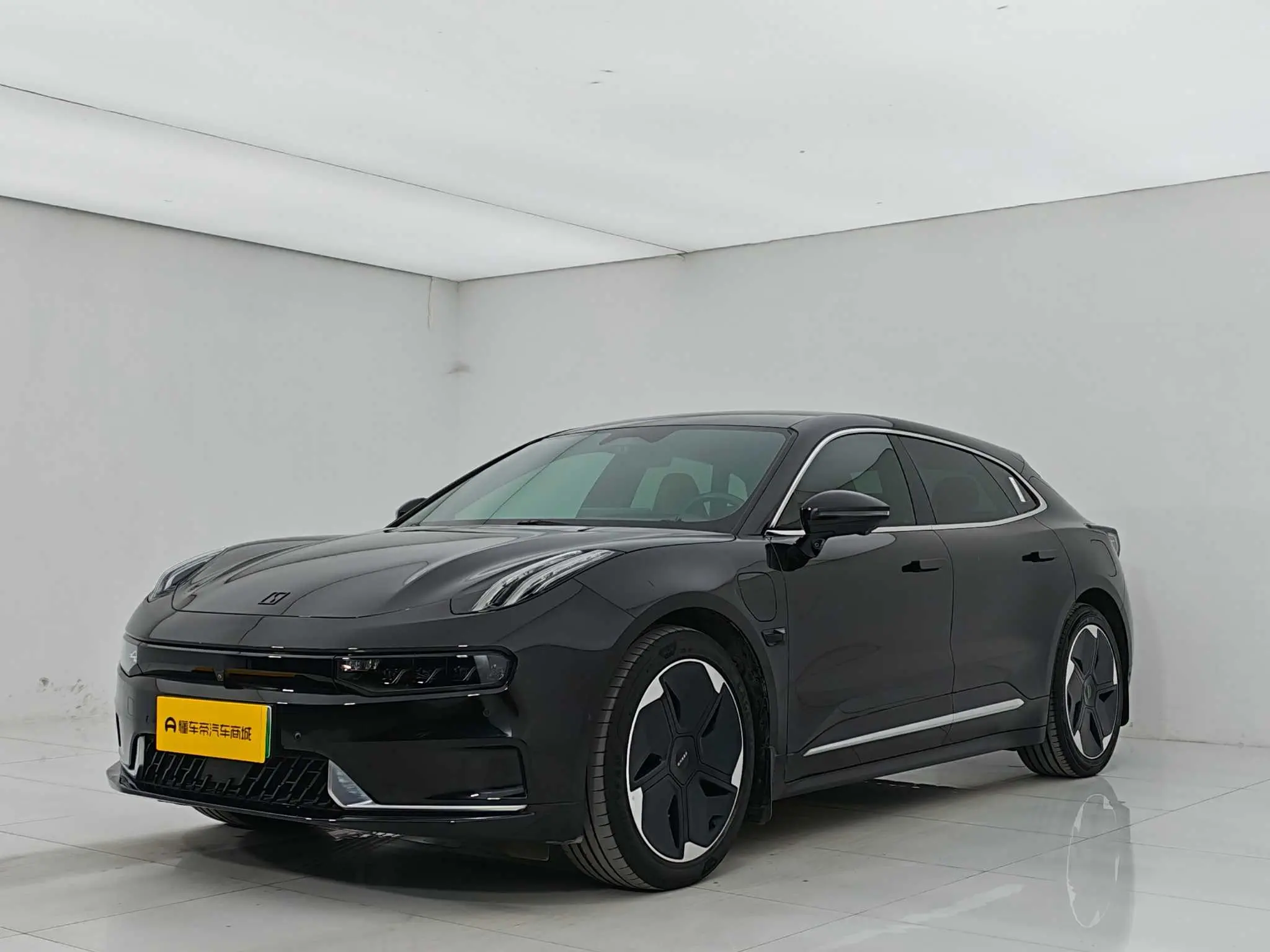 ZEEKR 001  из Китая