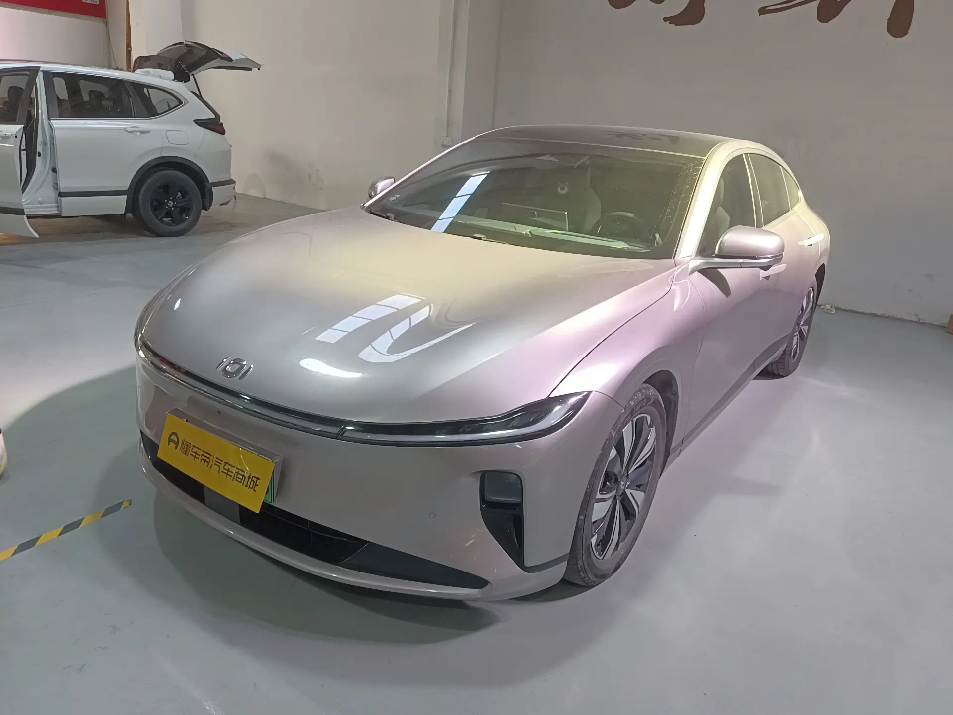 Changan Qiyuan A07  из Китая