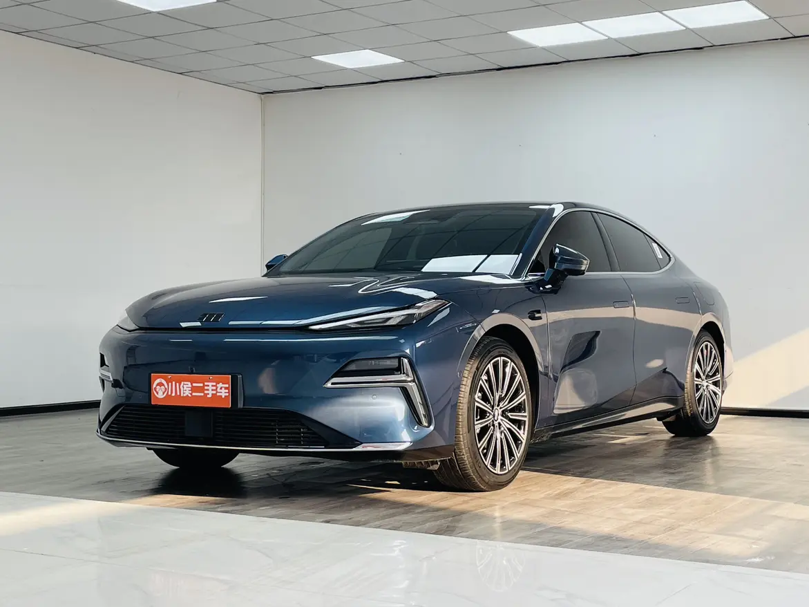 Geely Galaxy Star 8 PHEV  из Китая