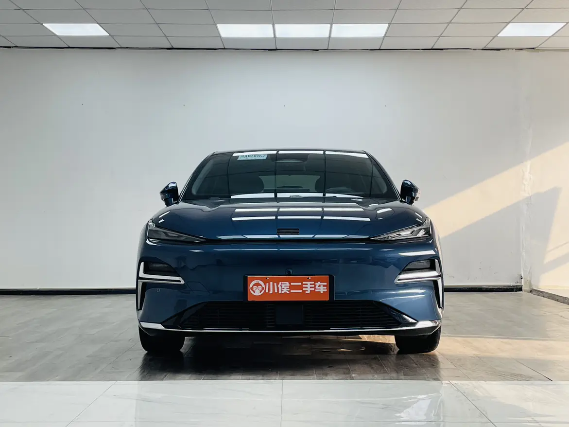 Geely Galaxy Star 8 PHEV  из Китая