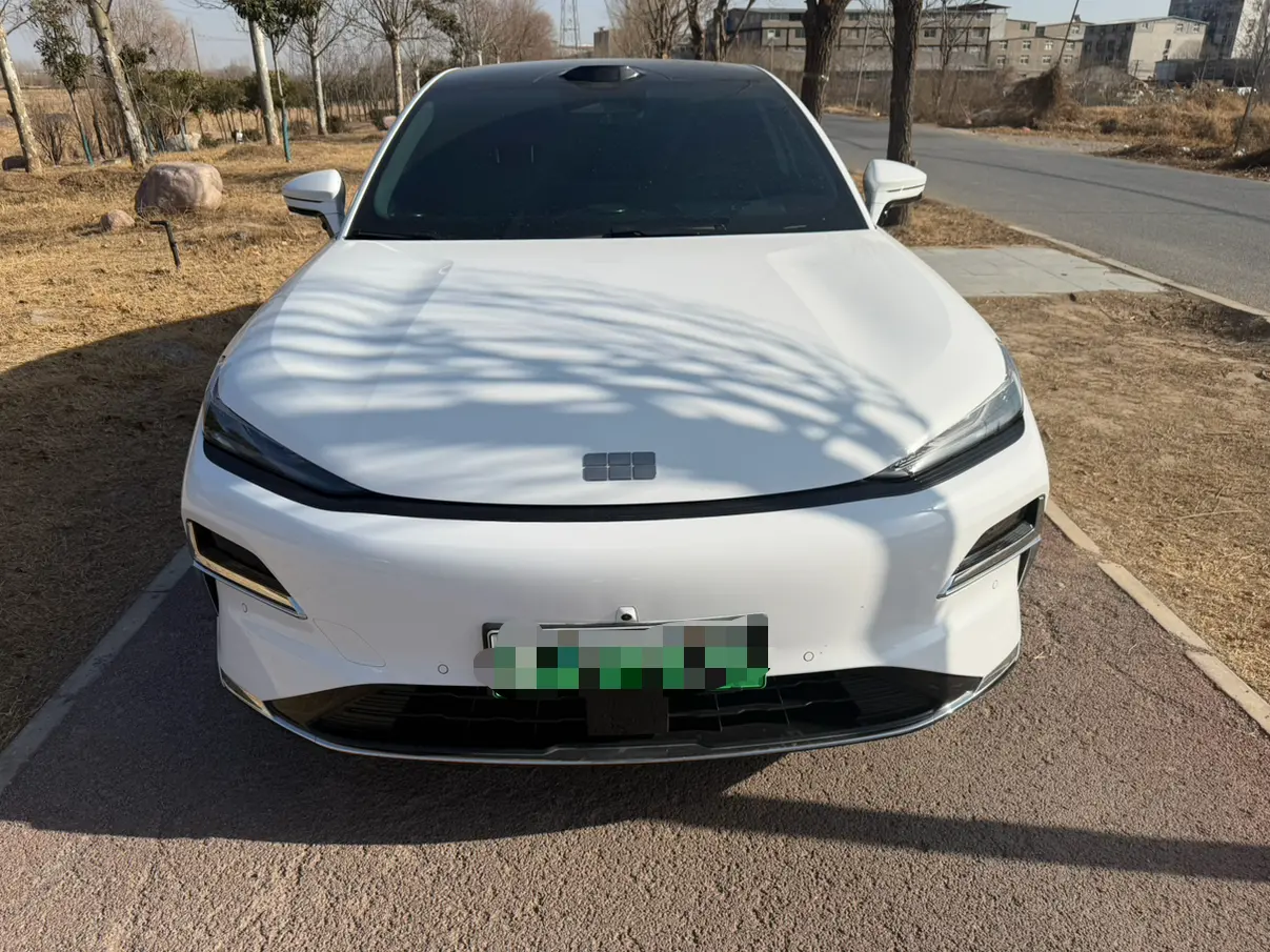 Geely Galaxy Star 8 PHEV  из Китая
