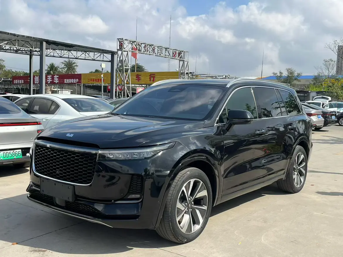 Li ONE (Ideal ONE)  из Китая