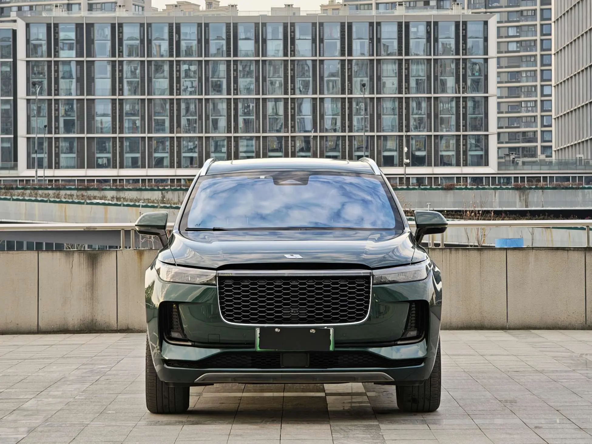 Li ONE (Ideal ONE)  из Китая