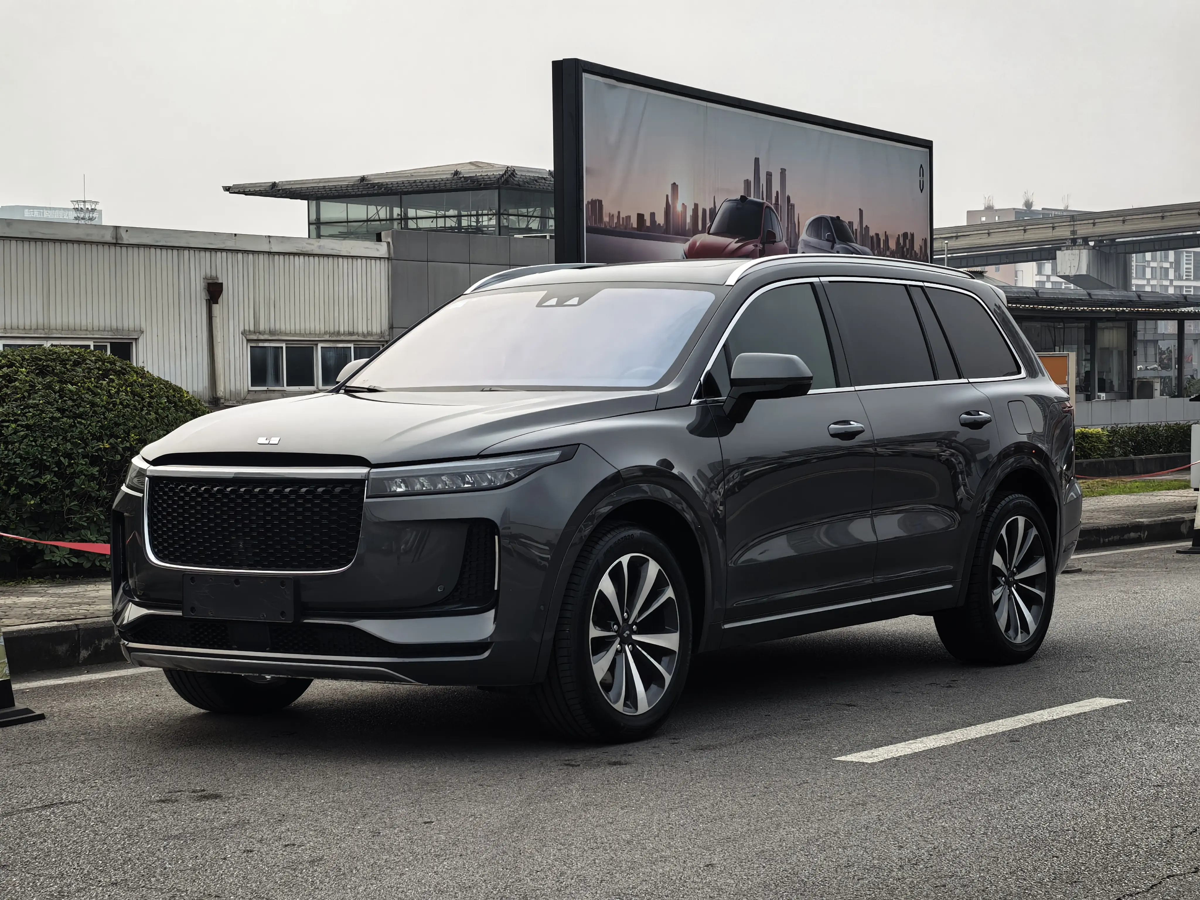 Li ONE (Ideal ONE)  из Китая