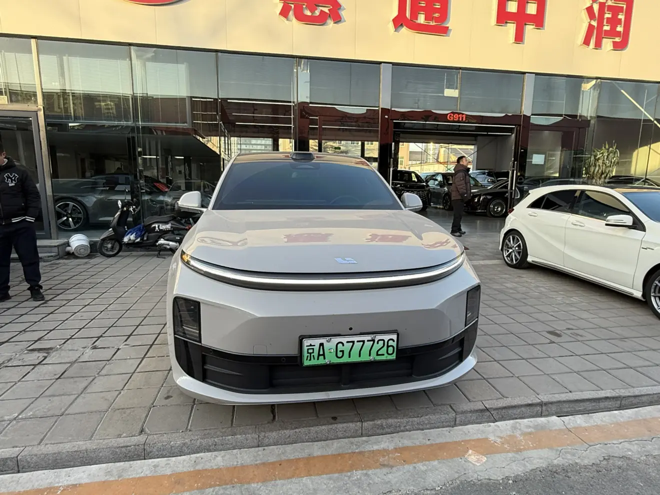 Li L6 (Ideal L6)  из Китая