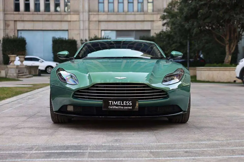 Aston Martin DB11  из Китая