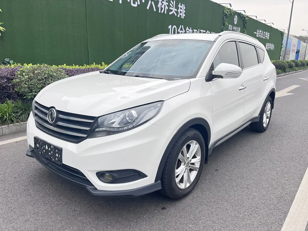 Dongfeng Fengon 580  из Китая