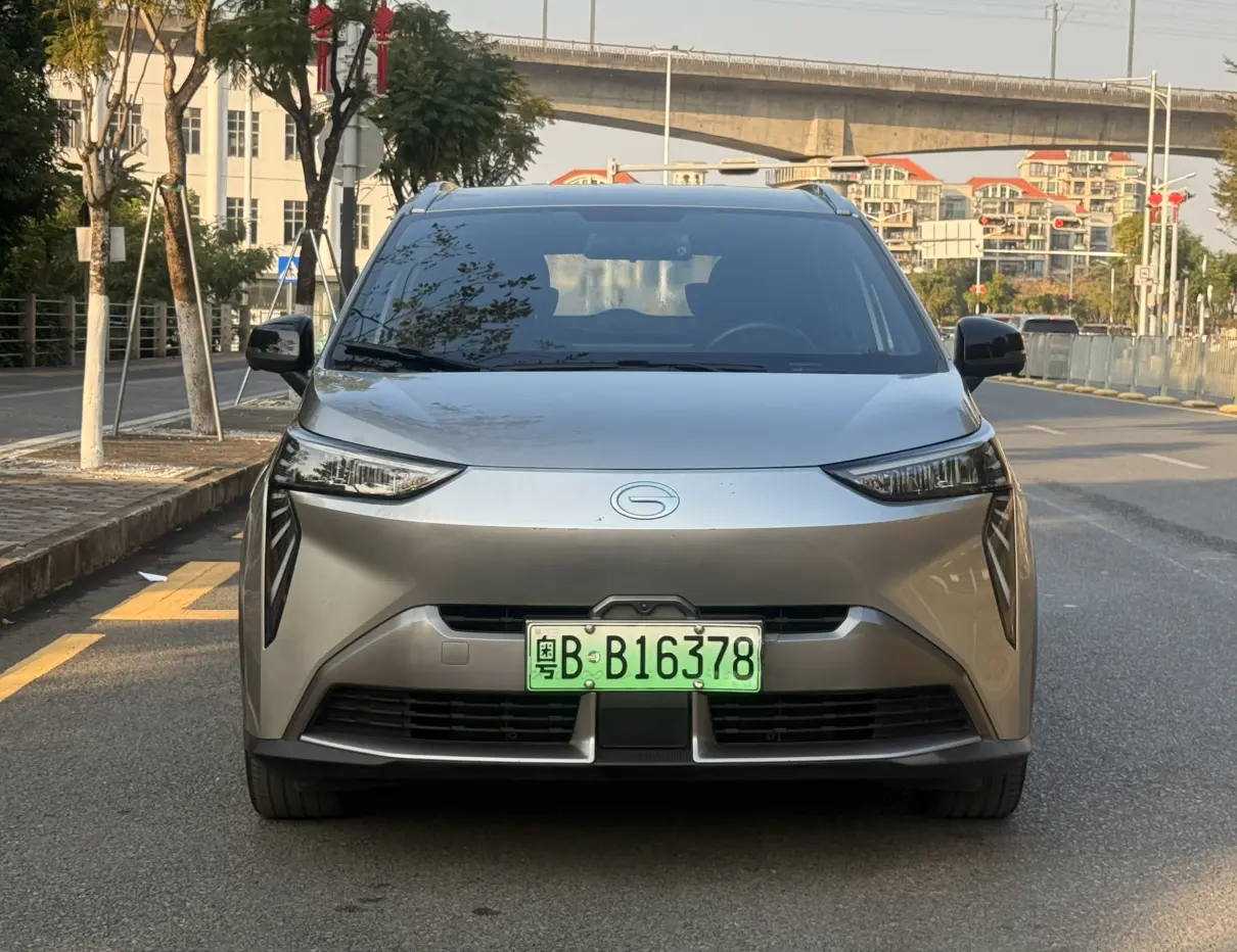 AION Y  из Китая