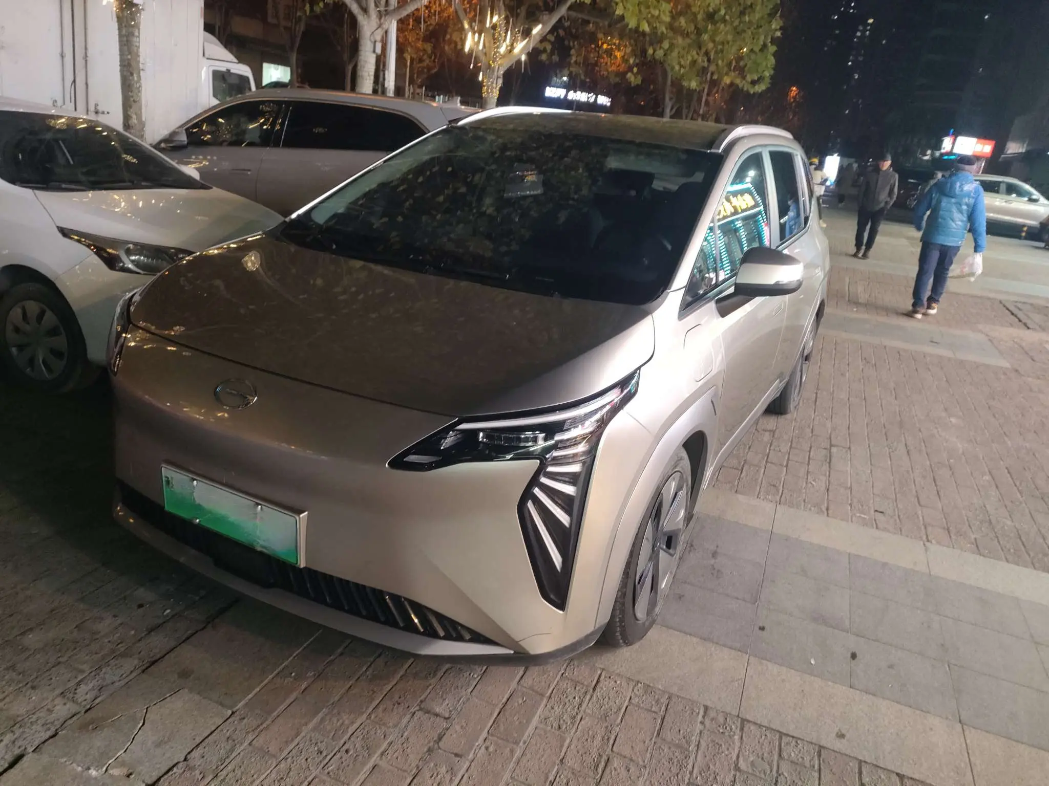 AION Y  из Китая