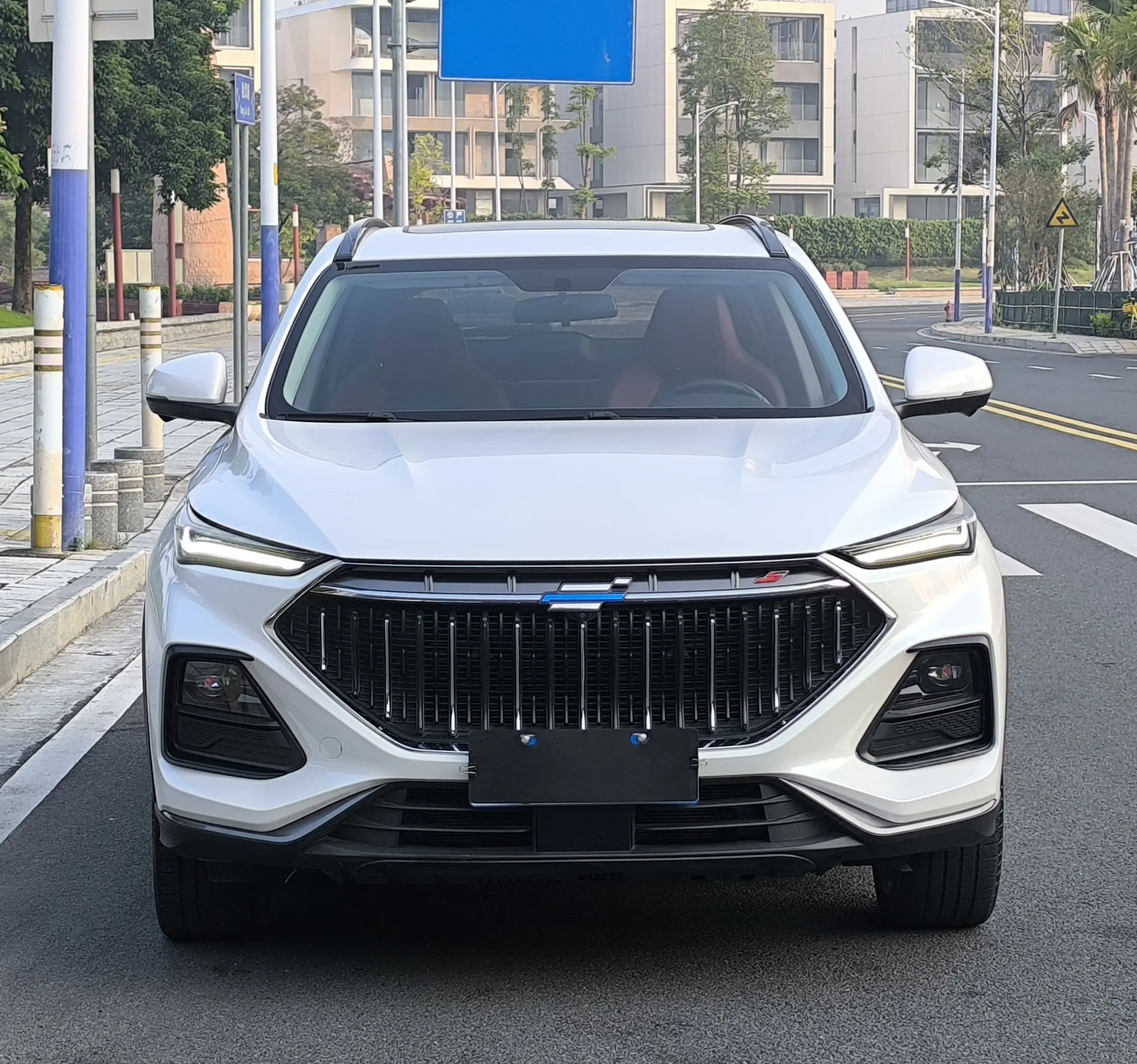 Oshan Changan Auchan X5  из Китая