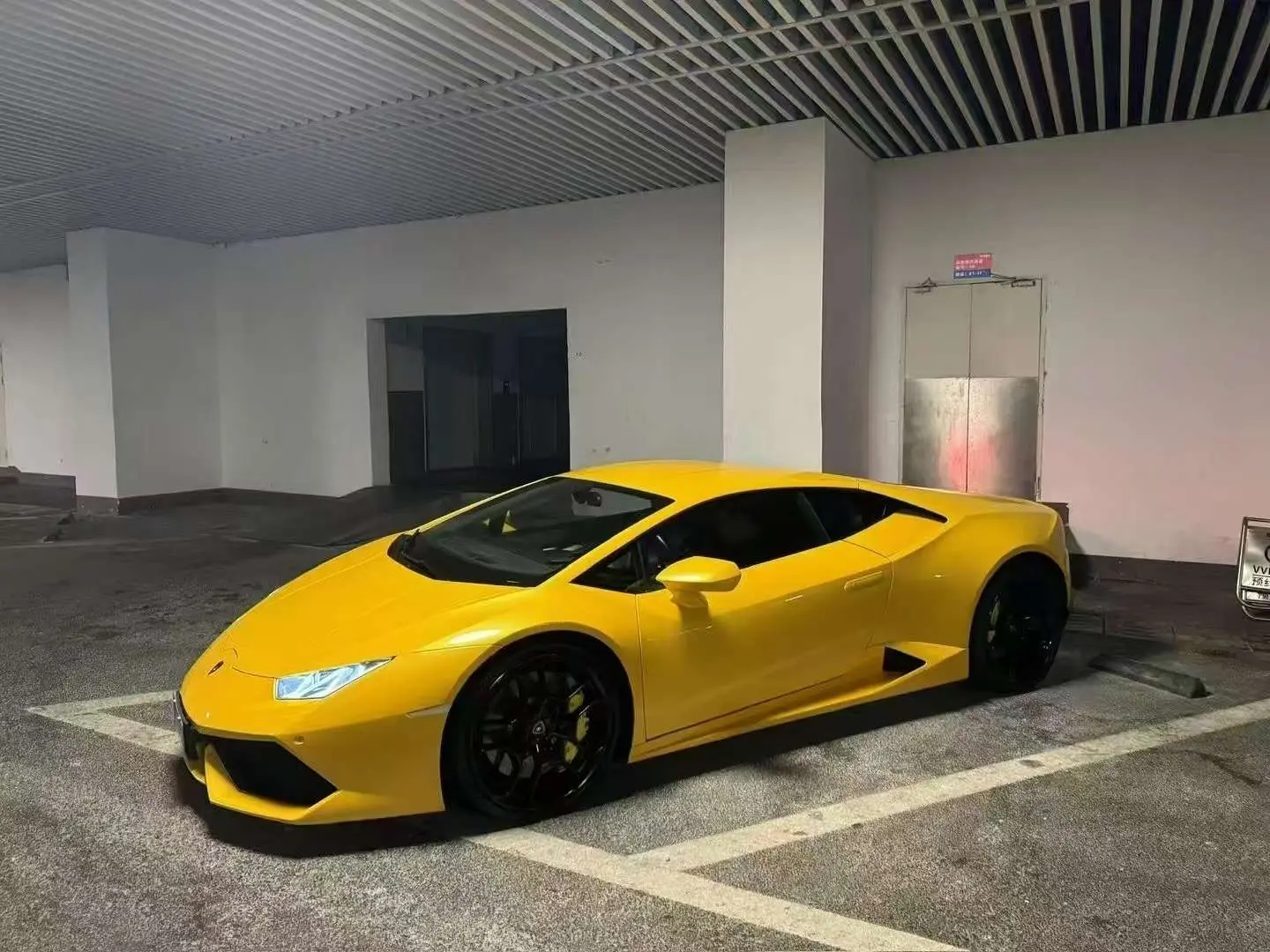 Lamborghini Huracán  из Китая