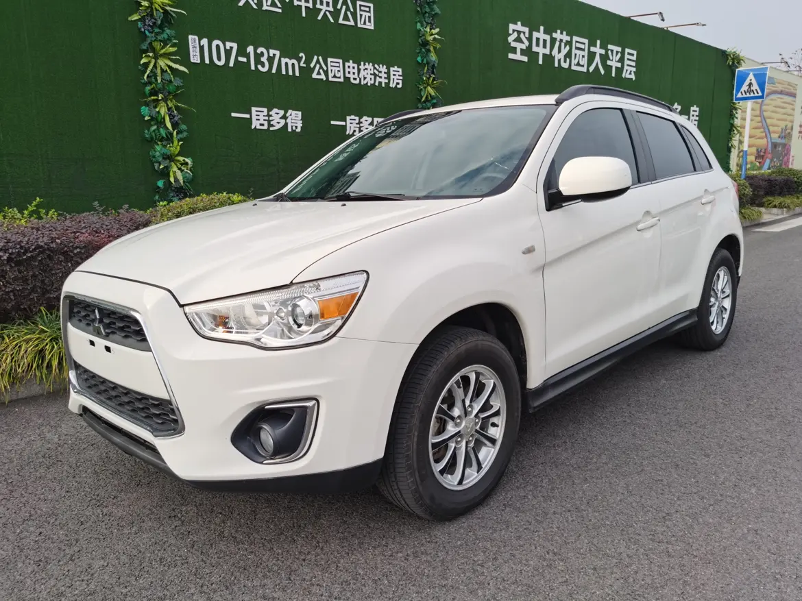 Mitsubishi Jinxuan ASX  из Китая