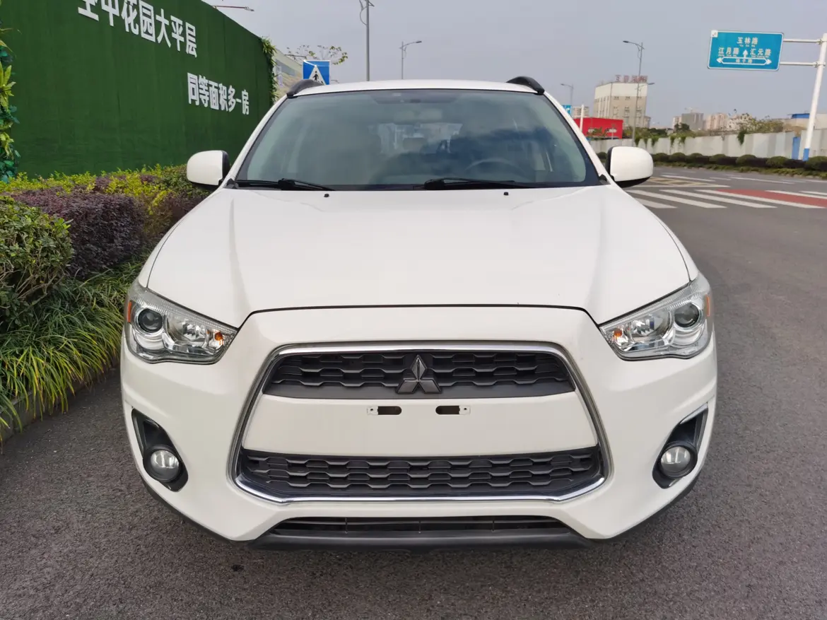 Mitsubishi Jinxuan ASX  из Китая