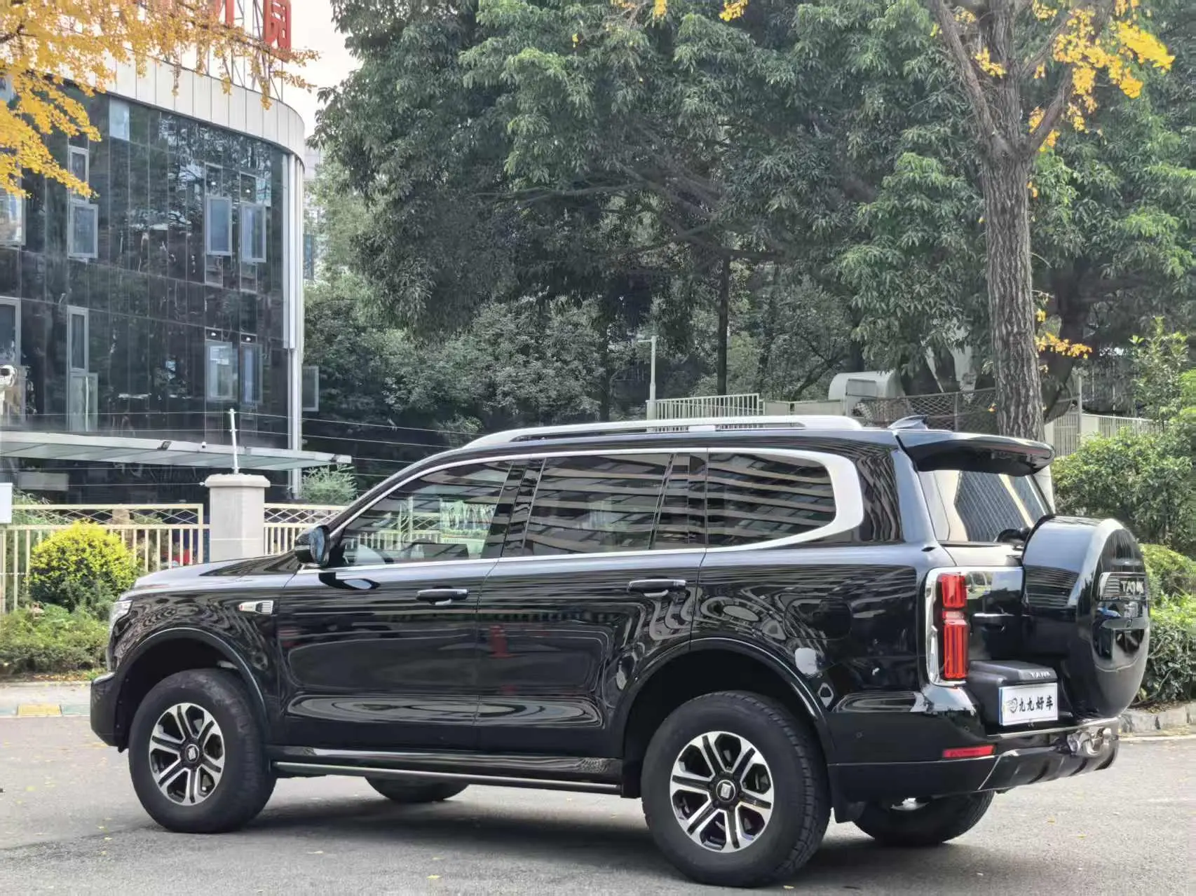 Tank 500  из Китая