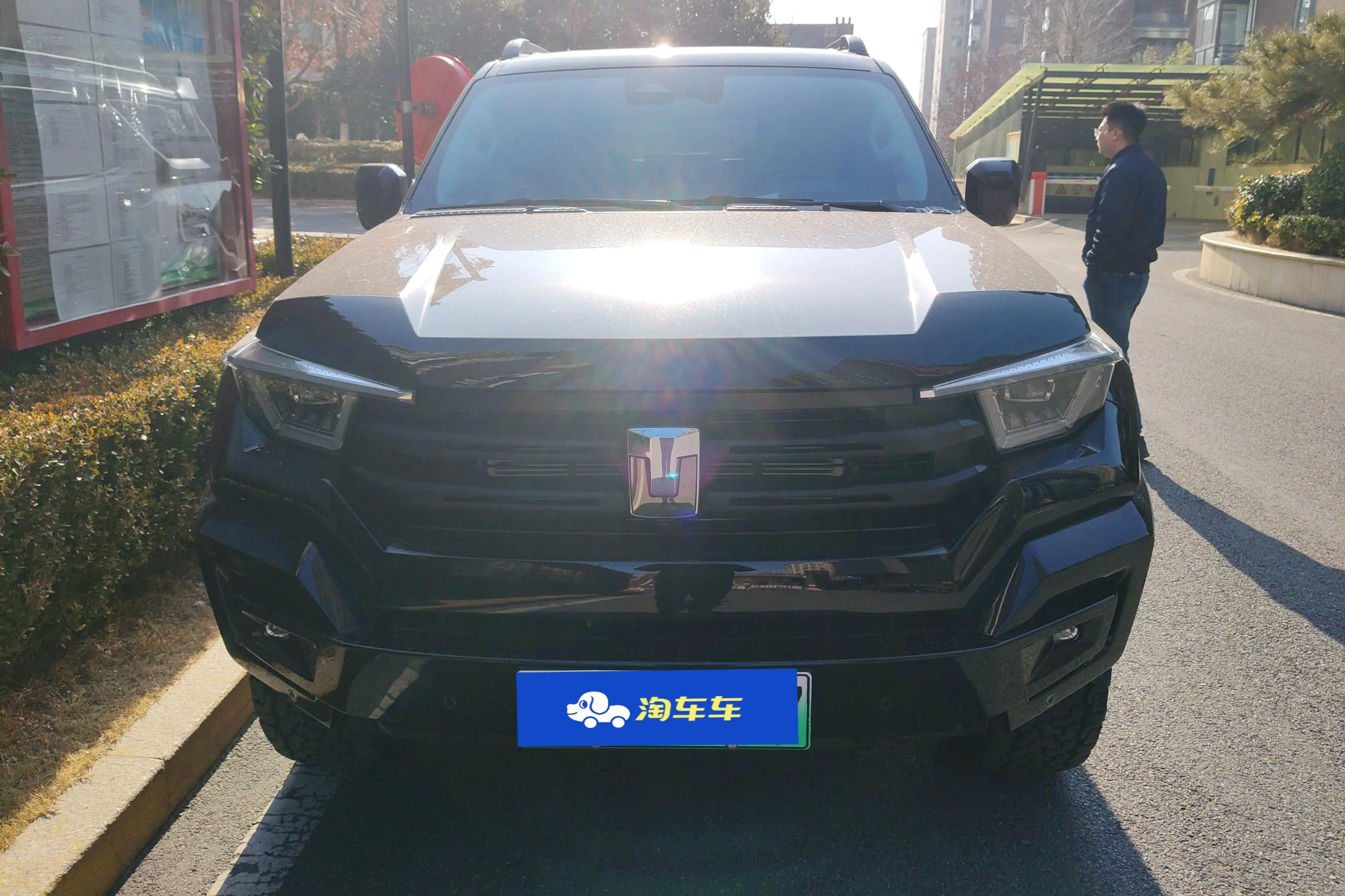 Tank 400 Hi4-T  из Китая