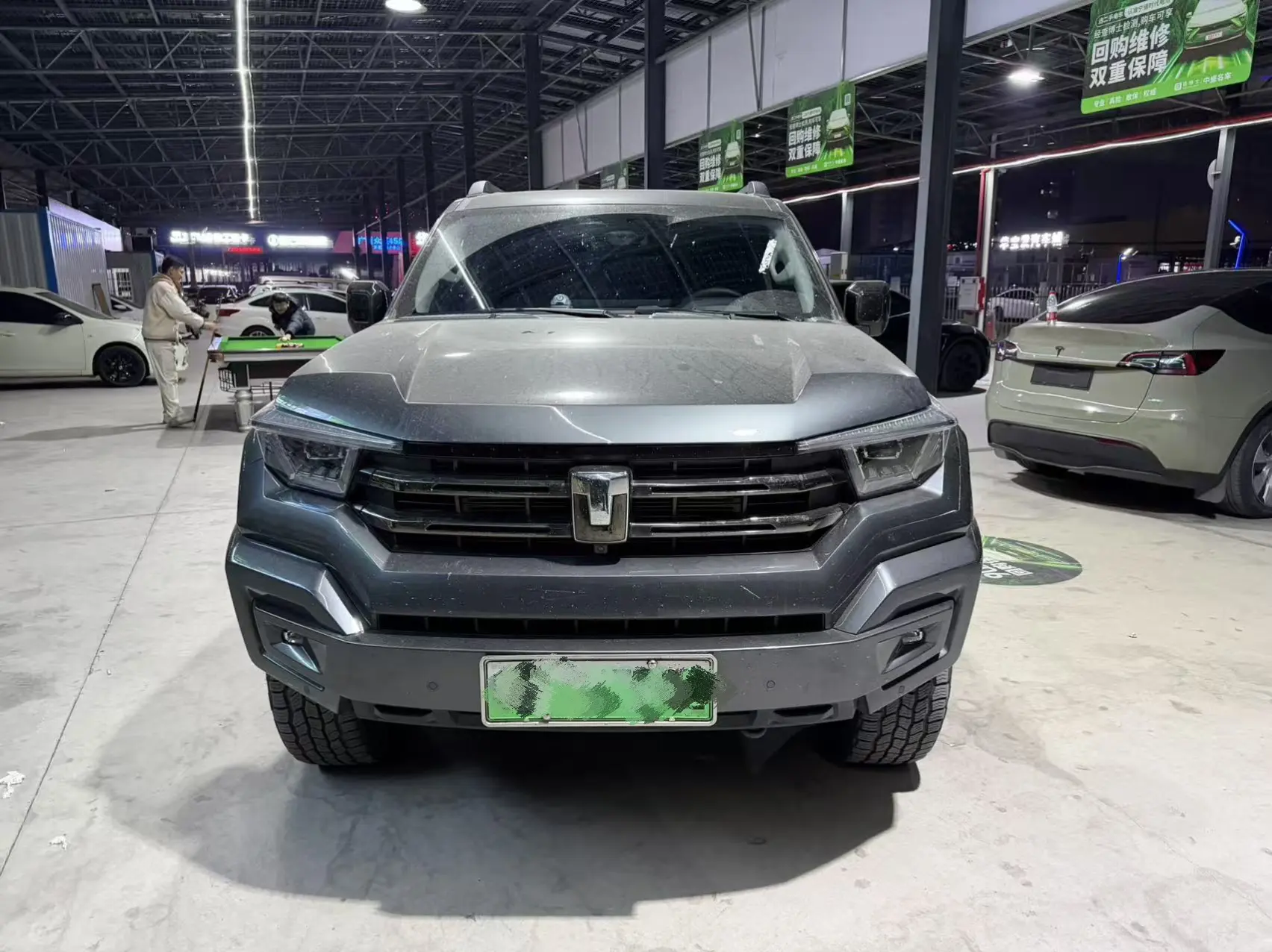 Tank 400 Hi4-T  из Китая