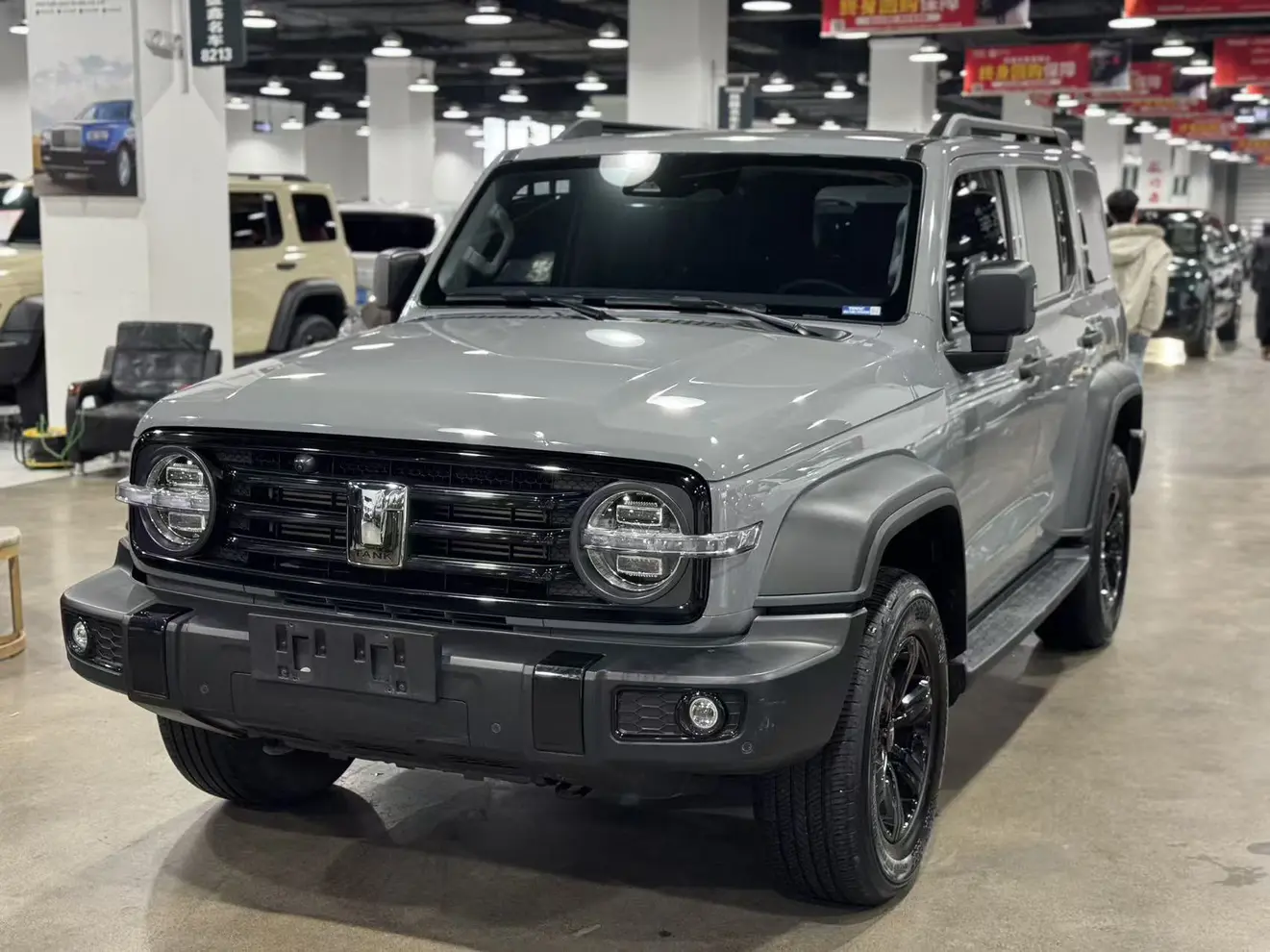 Tank 300  из Китая