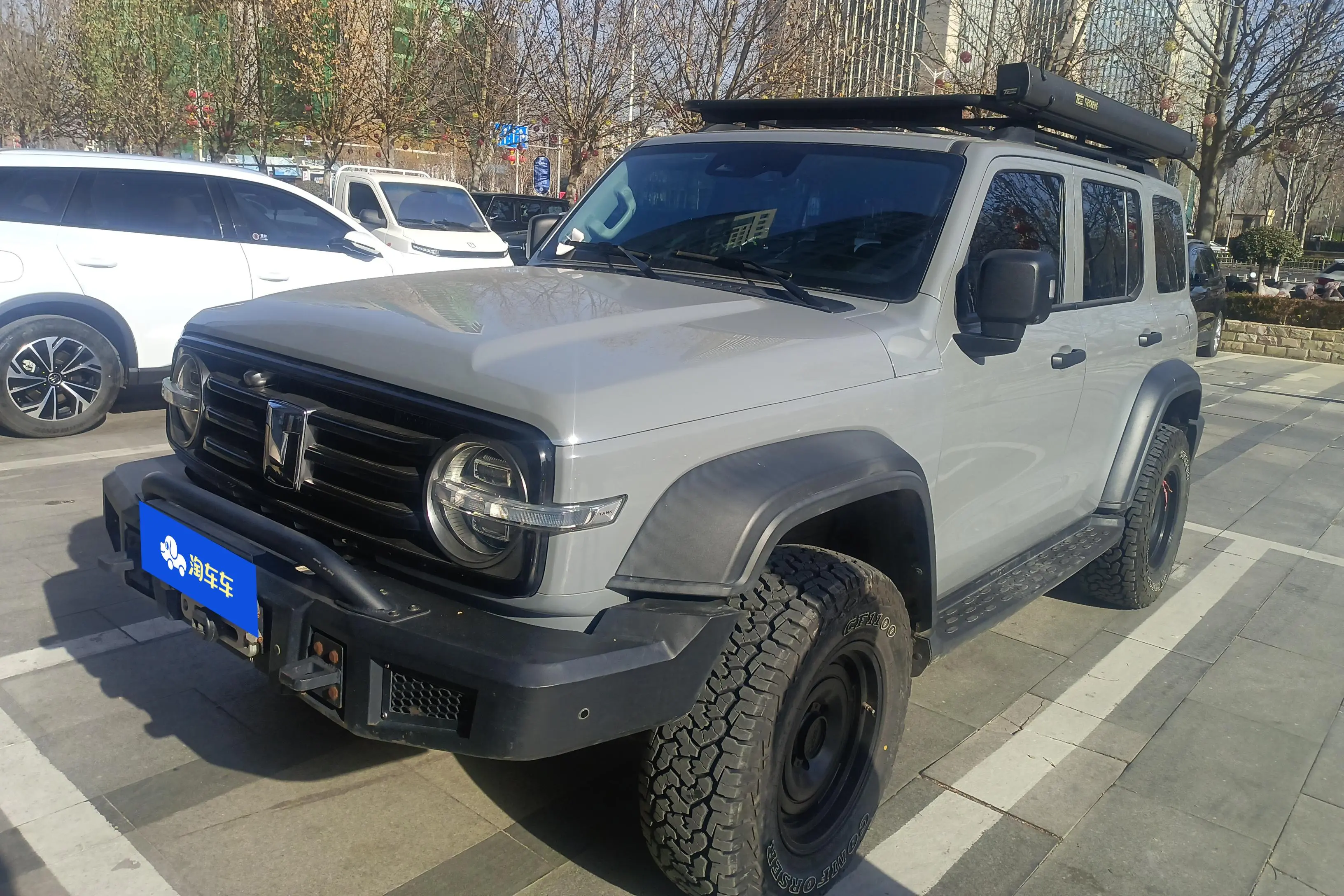 Tank 300  из Китая