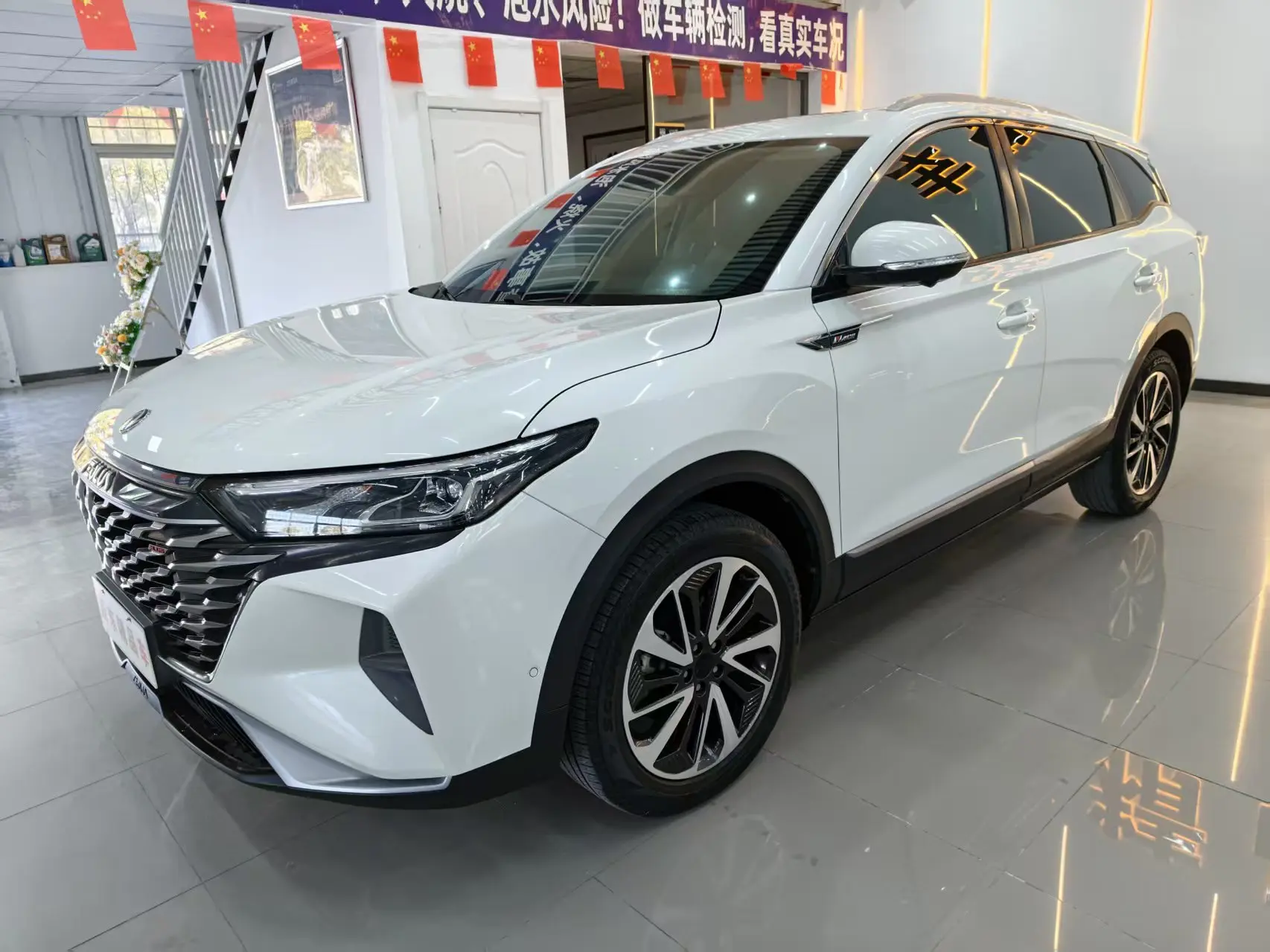 Dongfeng Fengshen AX7  из Китая