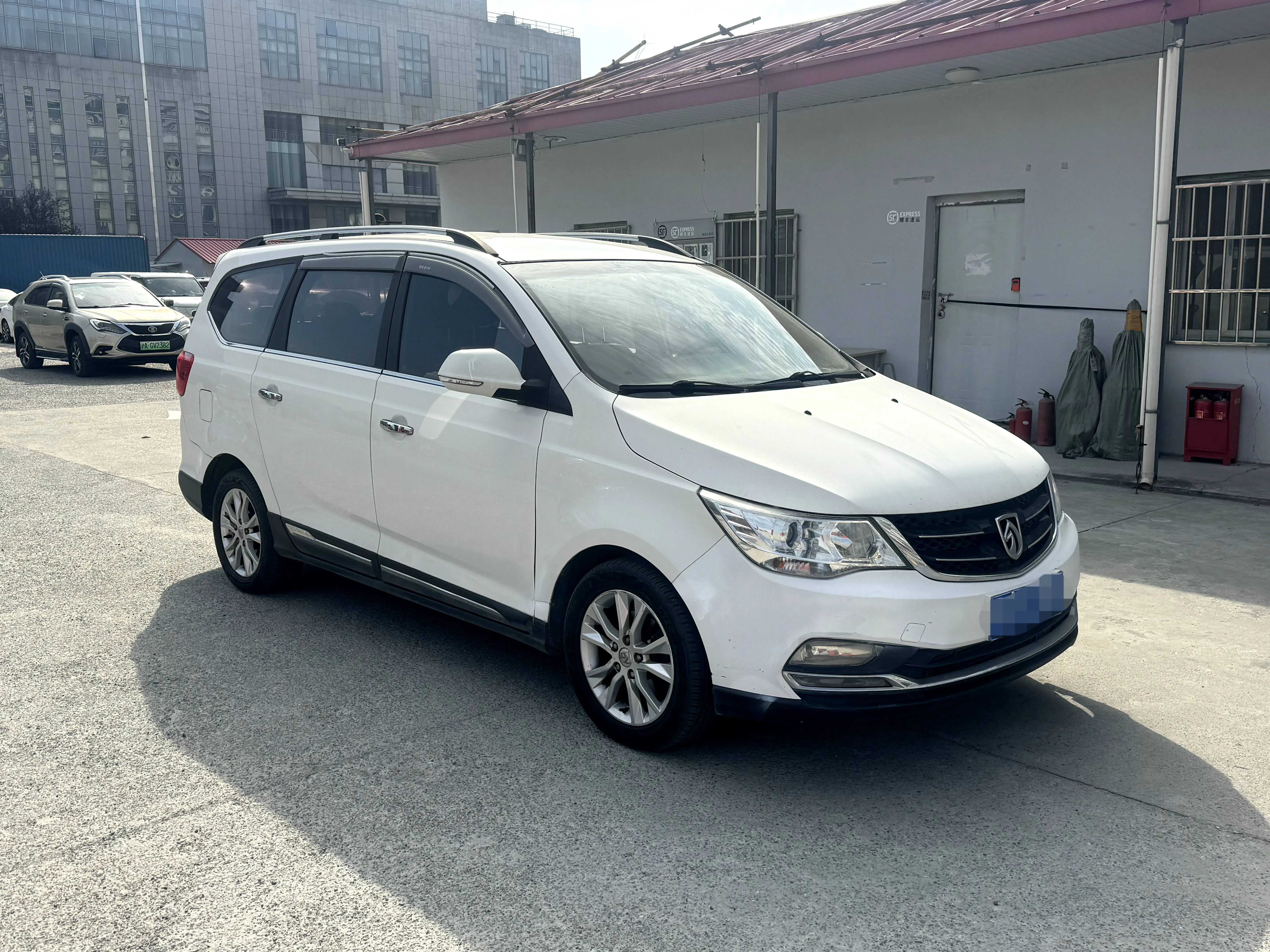 Baojun 730  из Китая