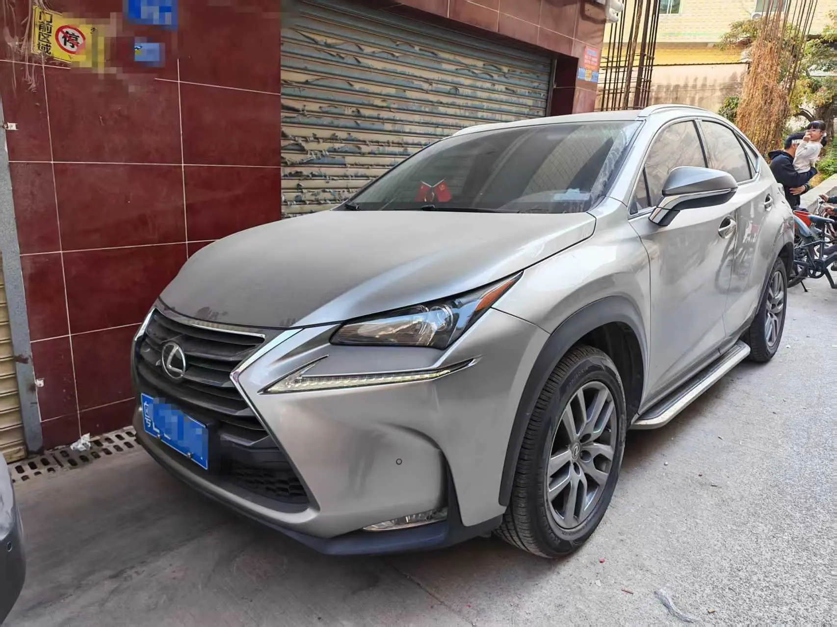 Lexus NX  из Китая