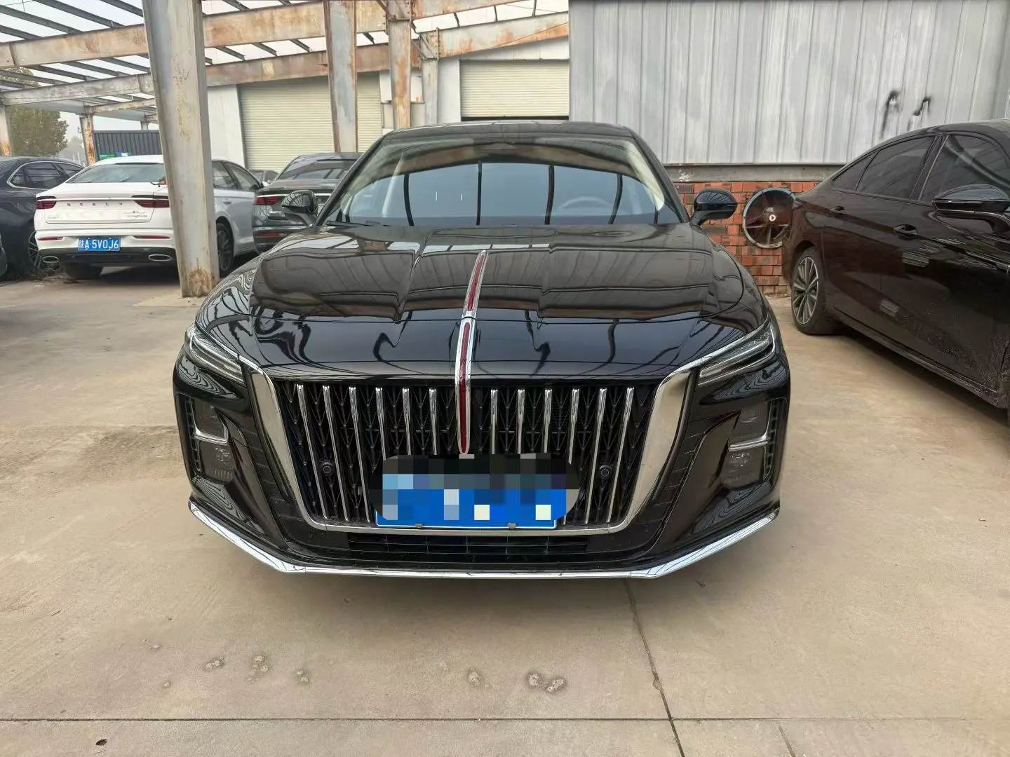 Hongqi H5  из Китая