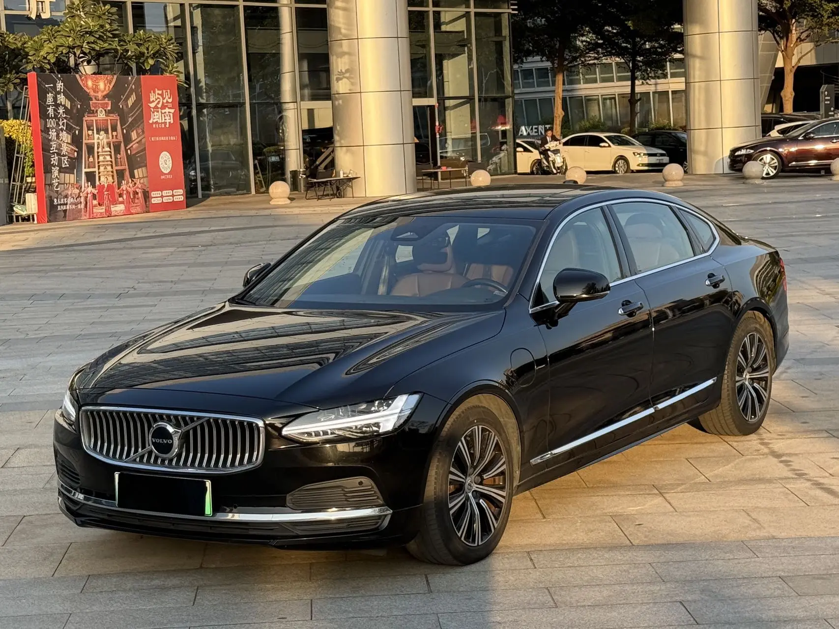 Volvo S90 PHEV  из Китая