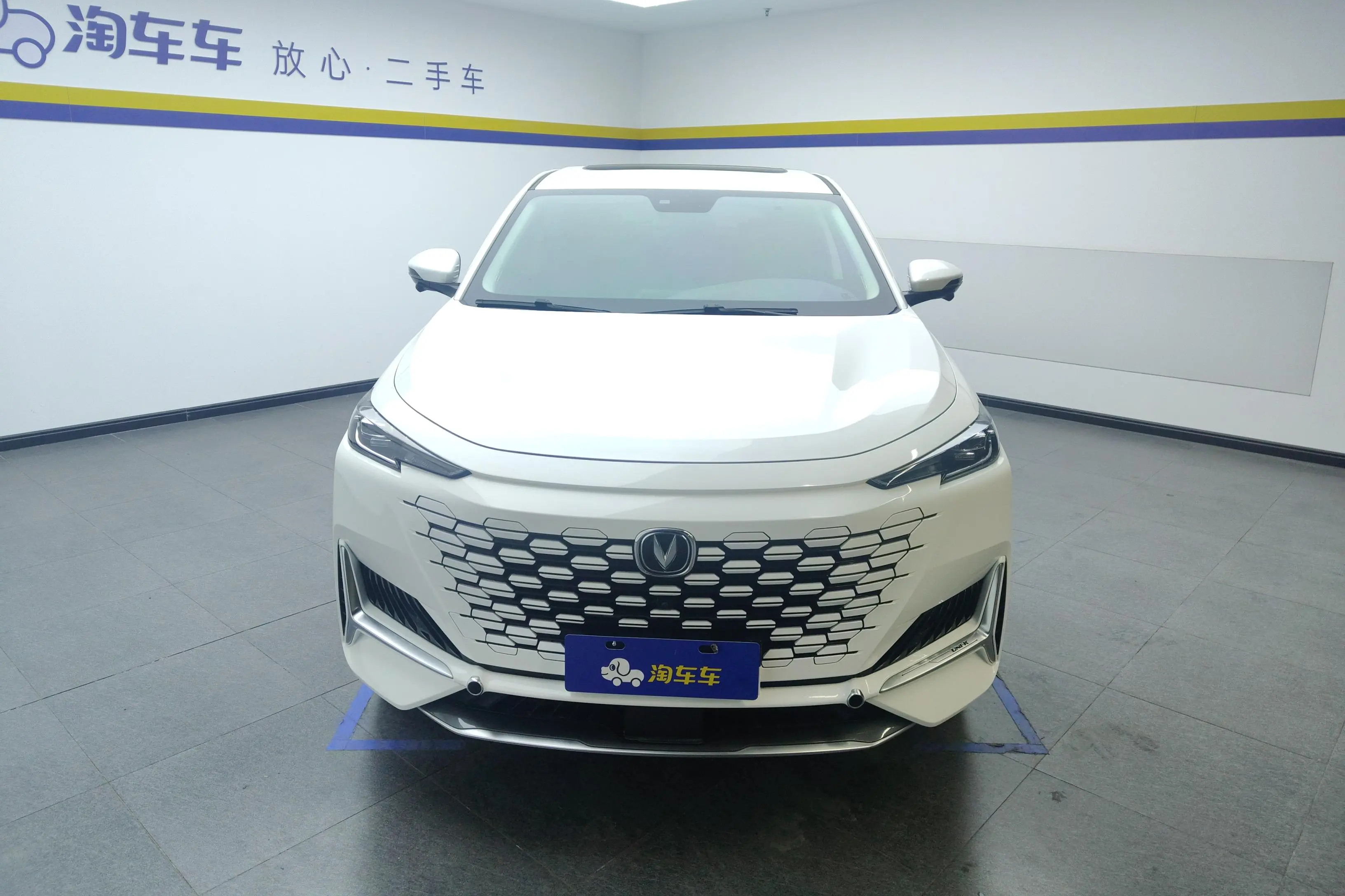 Changan UNI-K  из Китая